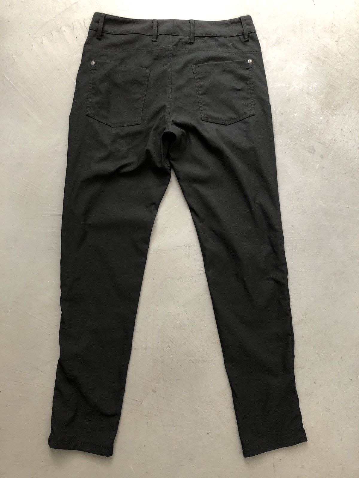Outlier Outlier Strong Dungarees black 30 tapered Size US 30 / EU 46 - 6 Thumbnail