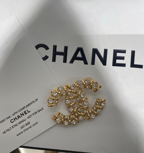 Sold at Auction: Chanel VIP No. 5 Brooch (w/box)