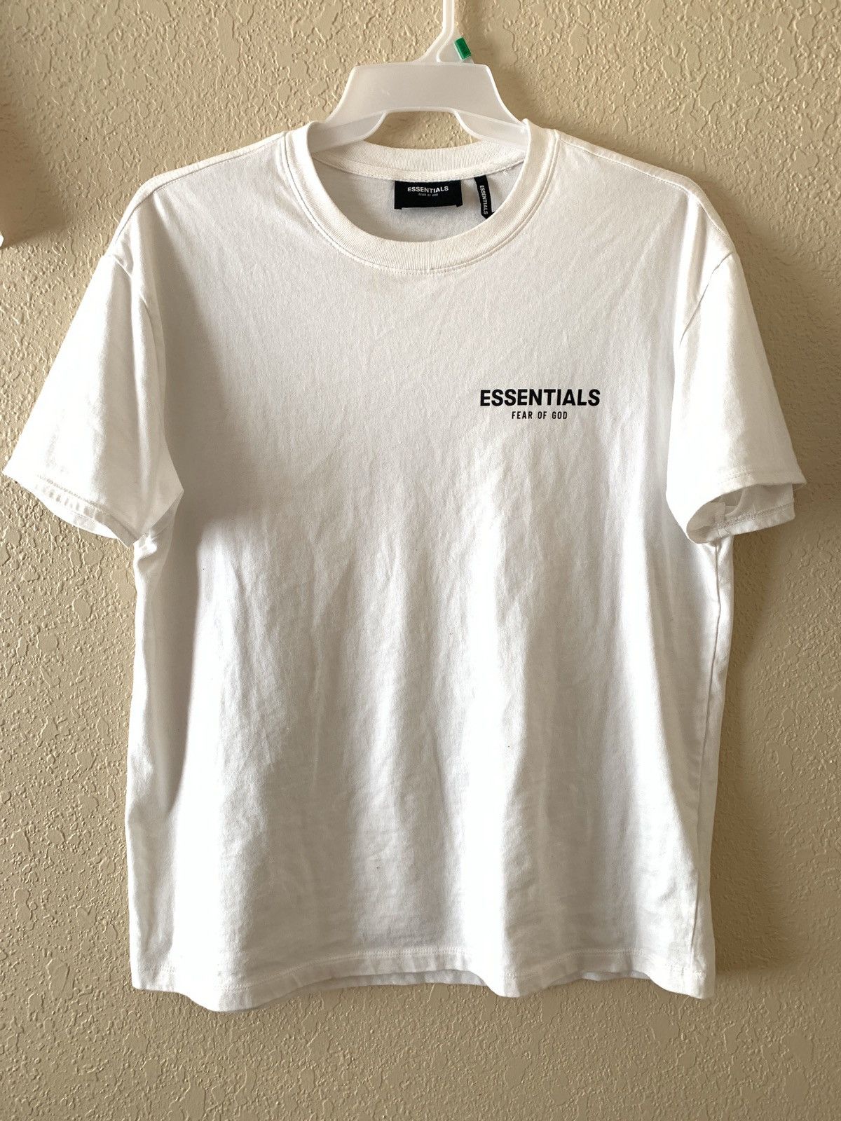 FOG × Fear of God Essentials Cherry Blossom FOG Size US S / EU 44-46 / 1 - 1 Thumbnail