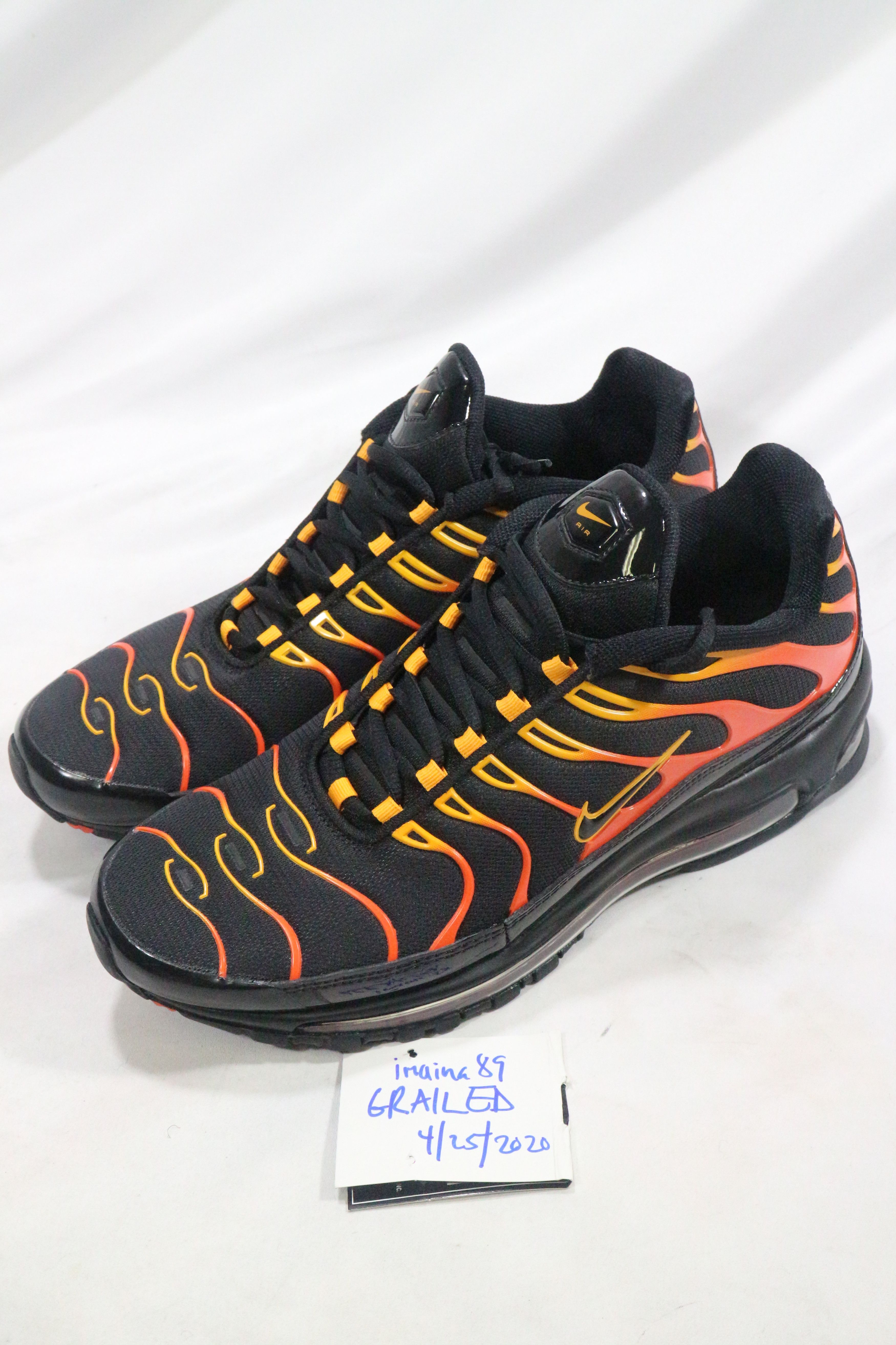 Air max plus store 97 shock orange