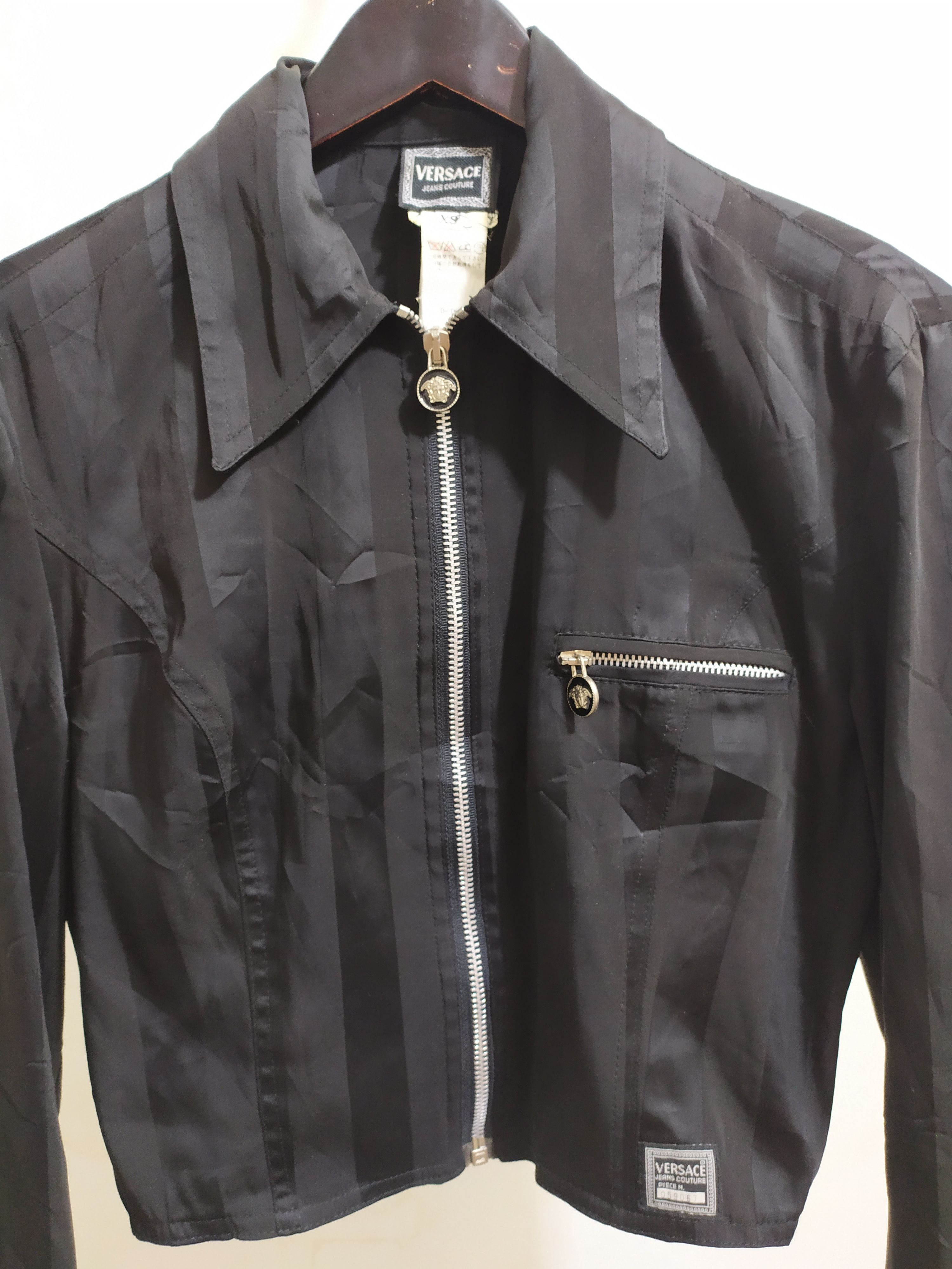 Versace × Versace Jeans Couture × Vintage VERSACE womens crop jacket Authentic Vintage Size US XS / EU 42 / 0 - 2 Thumbnail