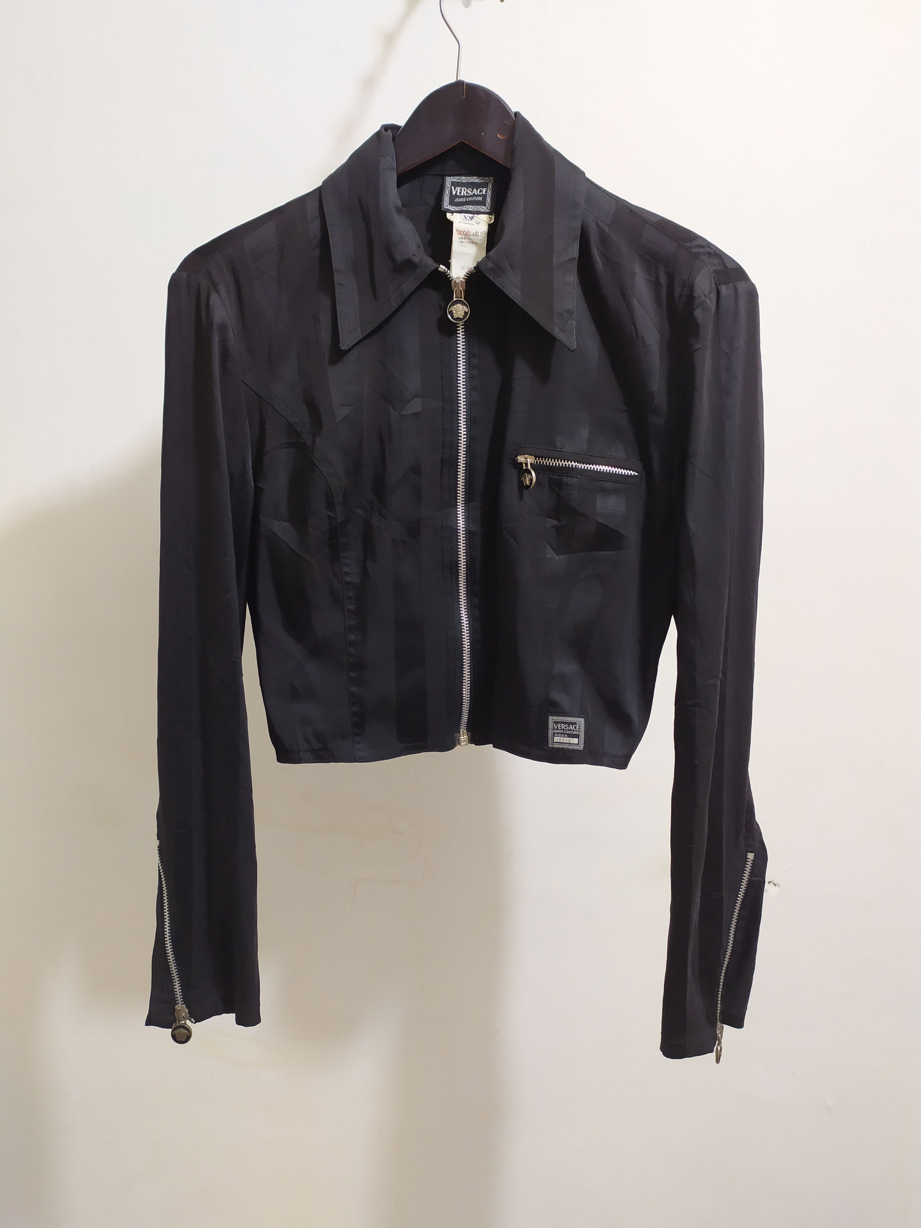 Versace × Versace Jeans Couture × Vintage VERSACE womens crop jacket Authentic Vintage Size US XS / EU 42 / 0 - 1 Thumbnail