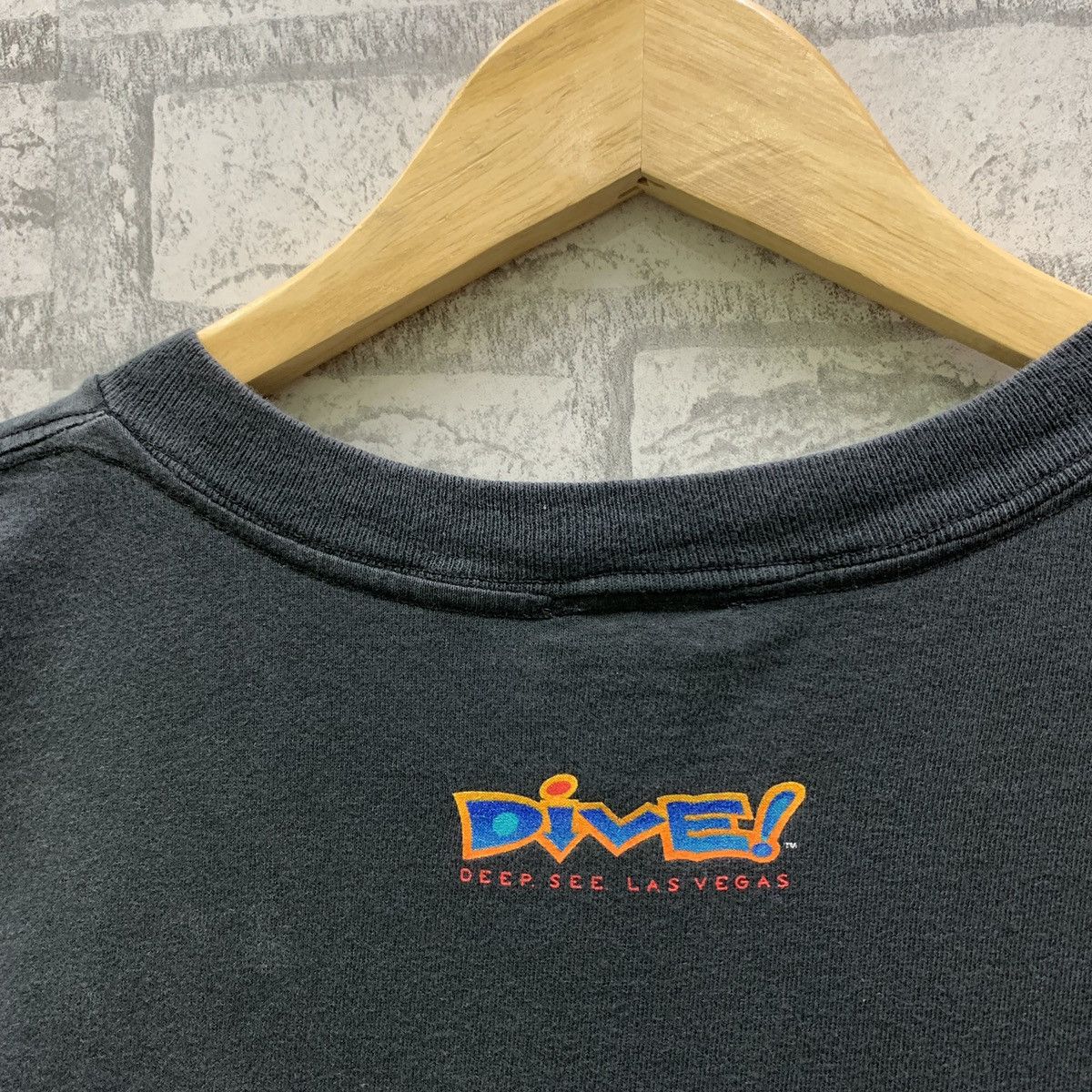 Vintage Vintage 90s Downwardly Mobile HRLA Los Angeles Big Size Tees Size US XXL / EU 58 / 5 - 5 Thumbnail