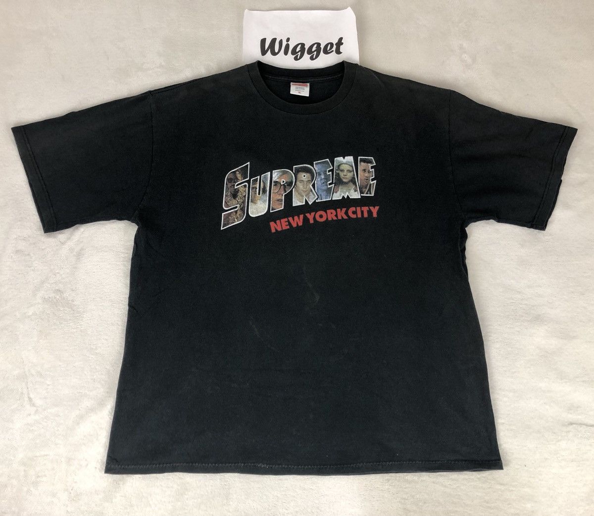 Supreme postcard tee online