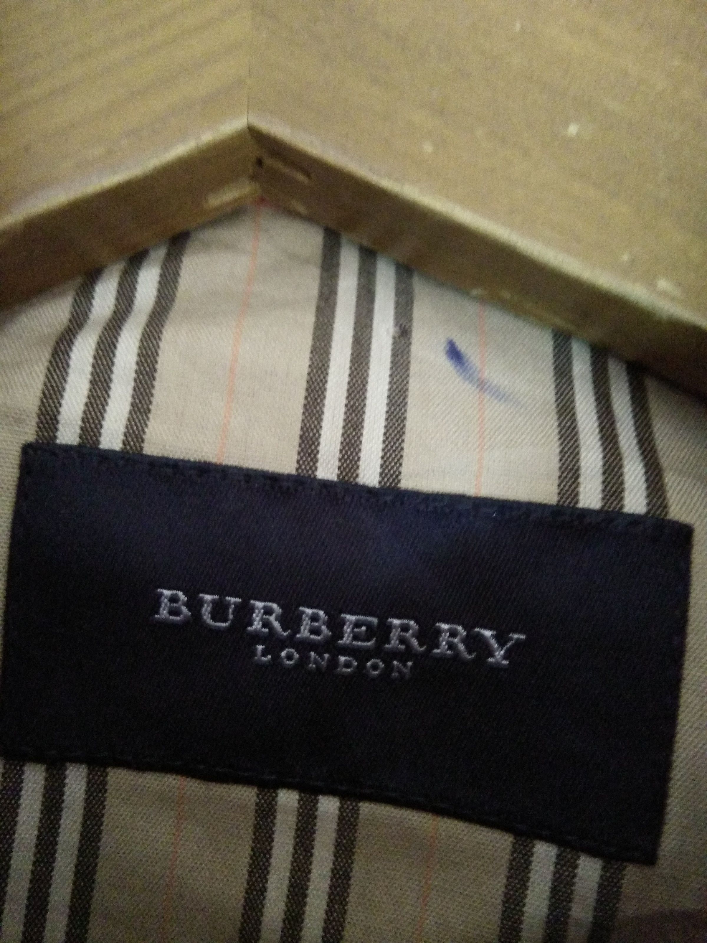 Burberry BURBERRY NOVA CHECK ORANGE JACKET PIT 21 LENGTH 29 (A585) Size US M / EU 48-50 / 2 - 4 Thumbnail