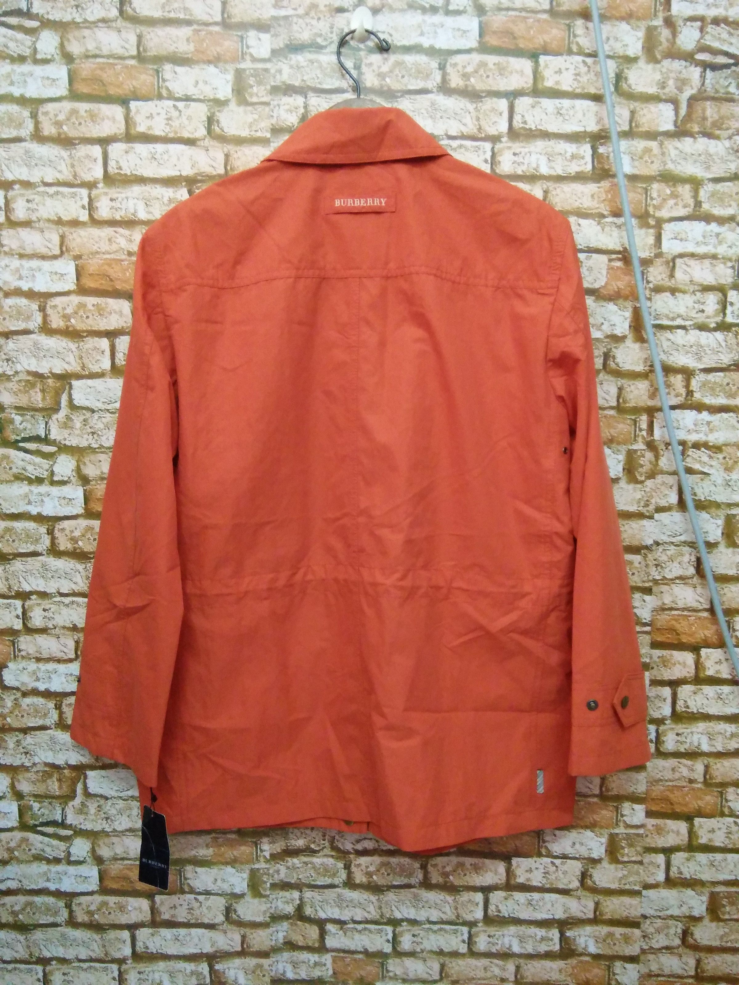 Burberry BURBERRY NOVA CHECK ORANGE JACKET PIT 21 LENGTH 29 (A585) Size US M / EU 48-50 / 2 - 3 Thumbnail