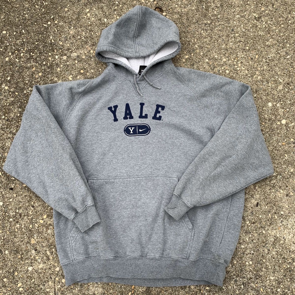 Yale nike hoodie best sale