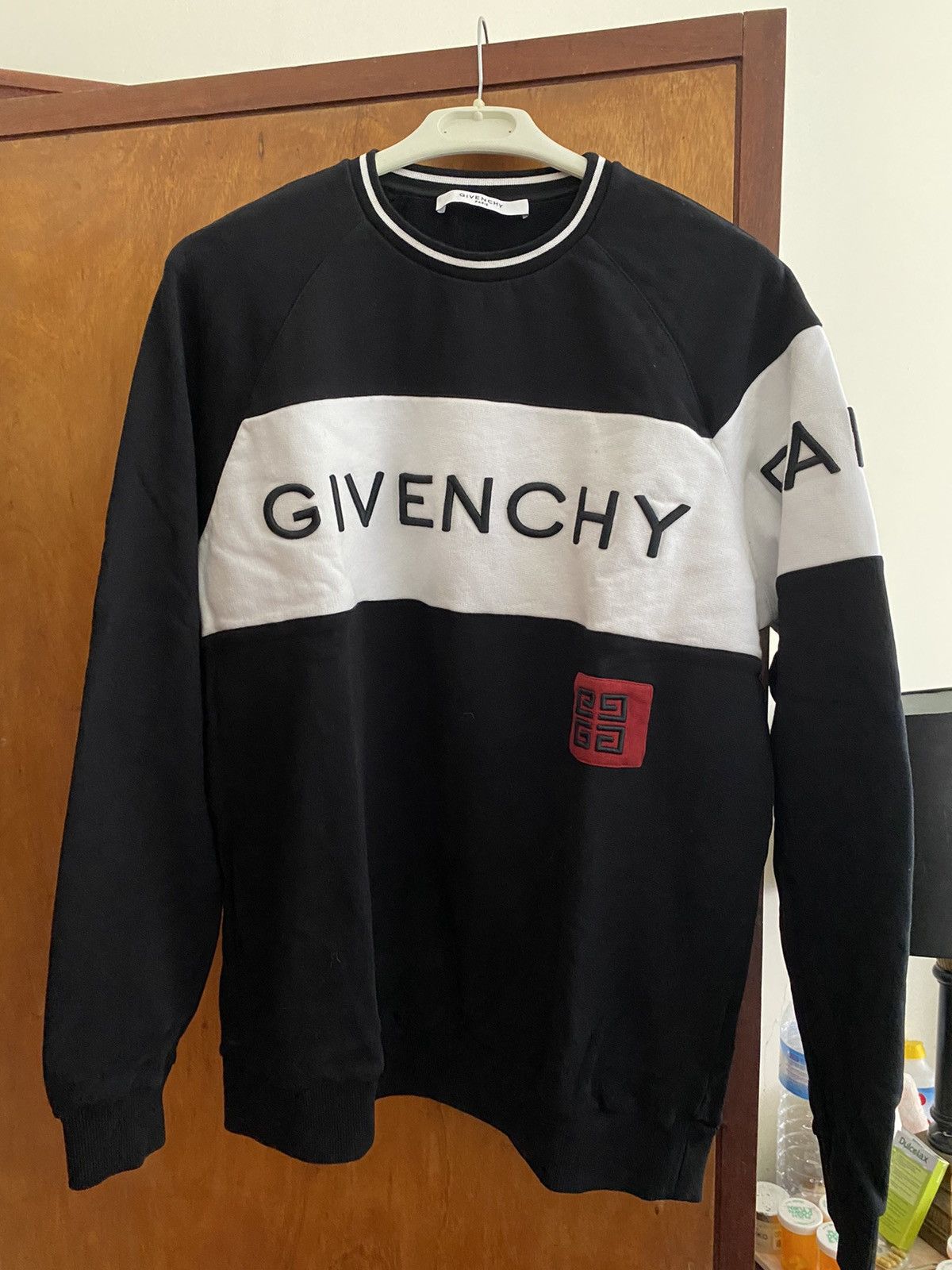 Givenchy paris store 4g embroidered sweatshirt