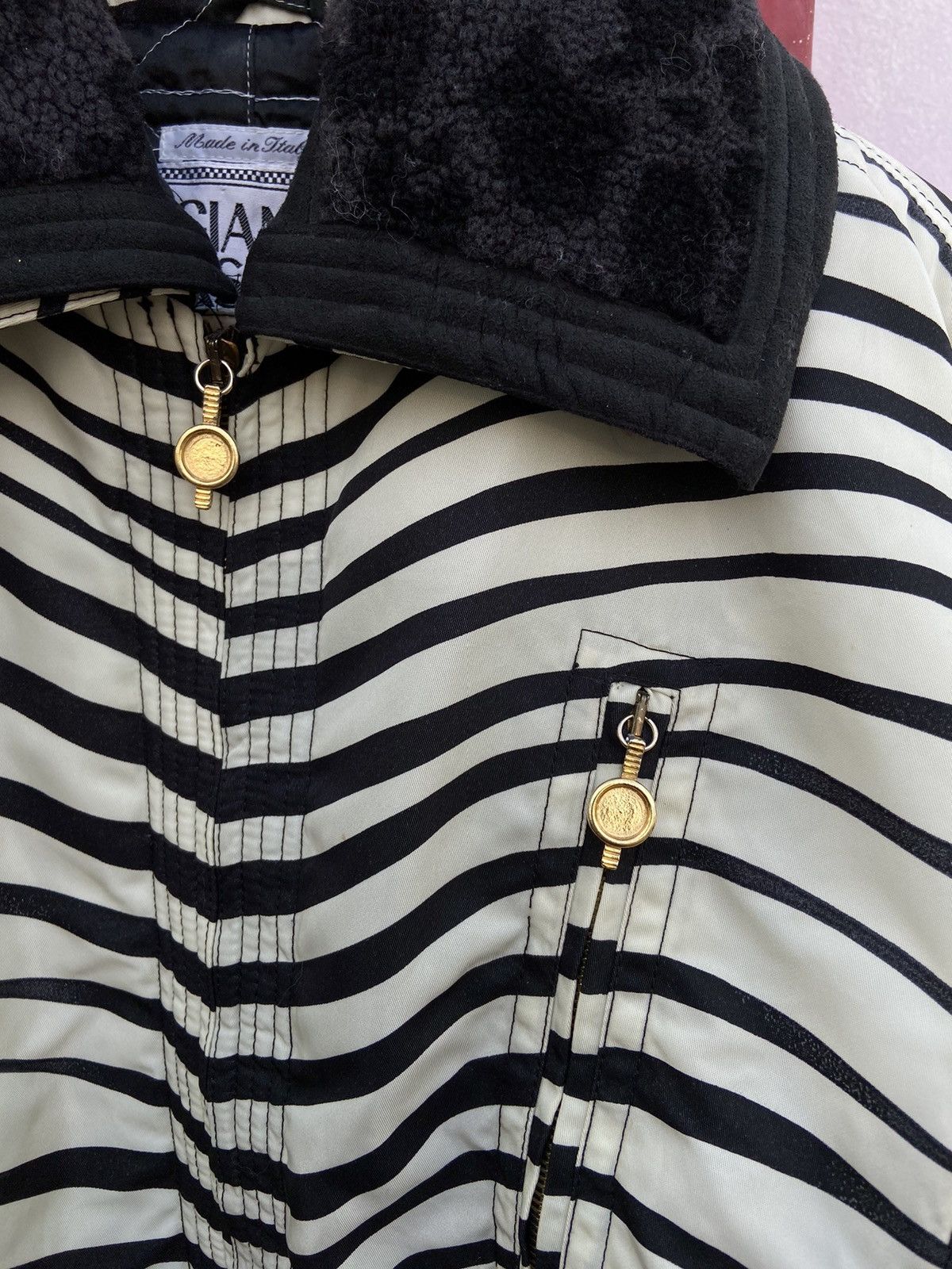 Versace Vintage Gianni Versace Zebra Printed Jacket Size US M / EU 48-50 / 2 - 8 Thumbnail