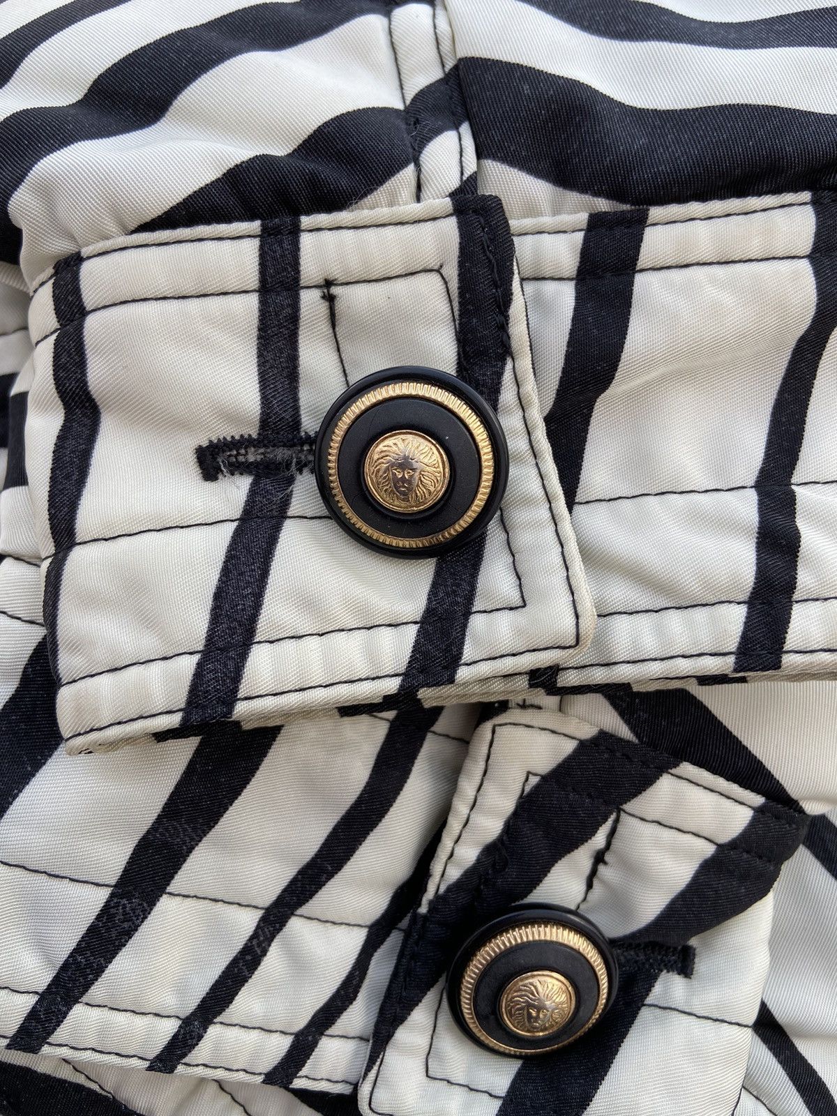 Versace Vintage Gianni Versace Zebra Printed Jacket Size US M / EU 48-50 / 2 - 9 Thumbnail