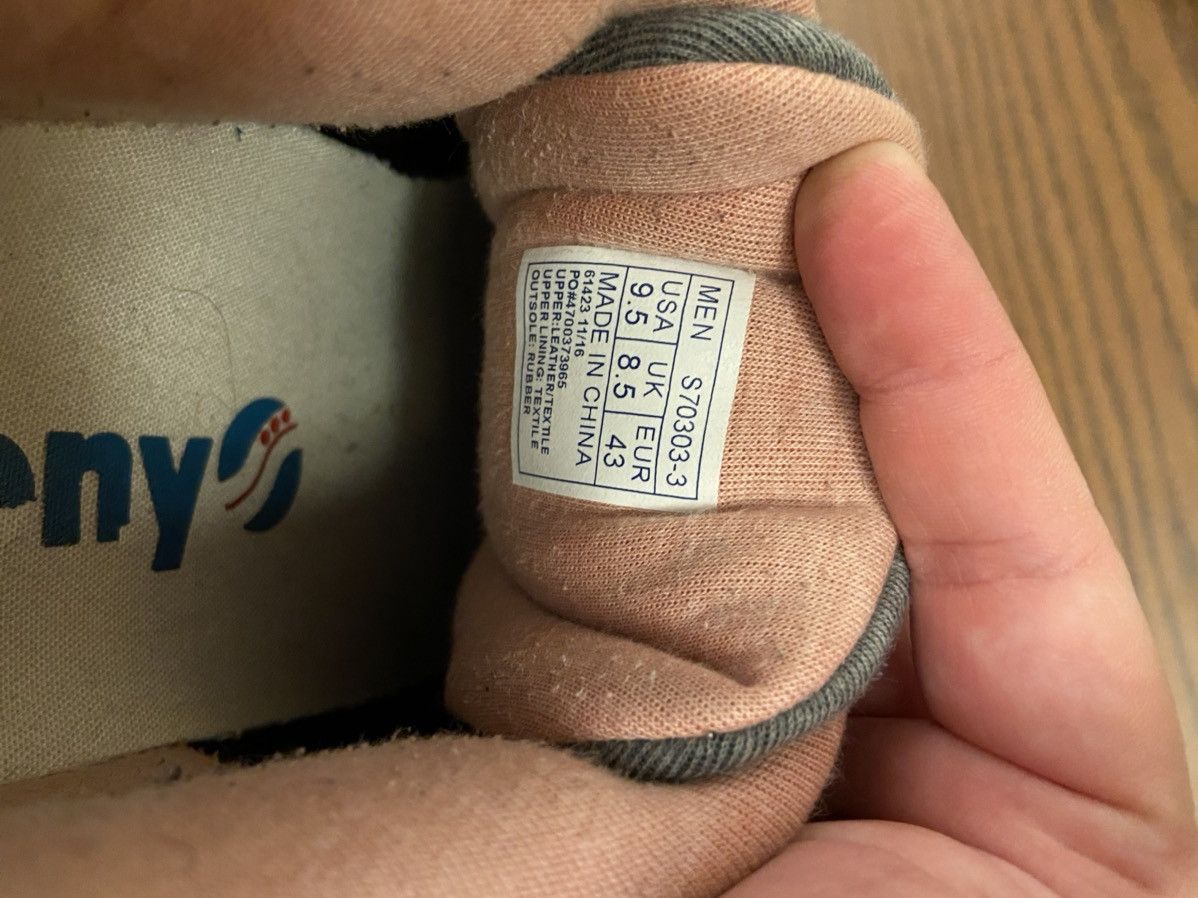 Saucony Saucony Grid 8000 Salmon / Charcoal Size US 9.5 / EU 42-43 - 5 Thumbnail
