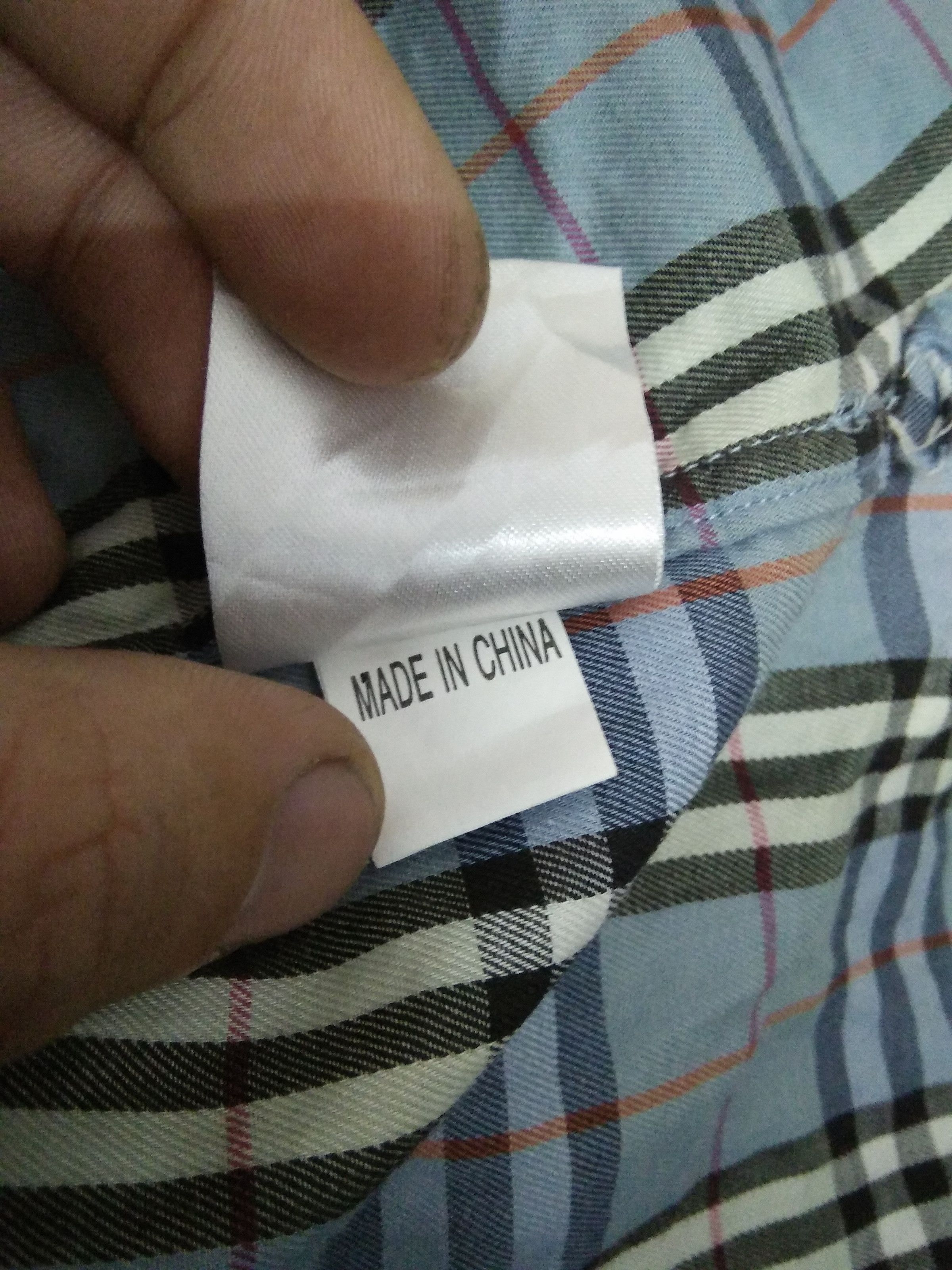 Burberry BURBERRY NOVA CHECK SHIRT BUTTON (A544) Size US M / EU 48-50 / 2 - 6 Thumbnail
