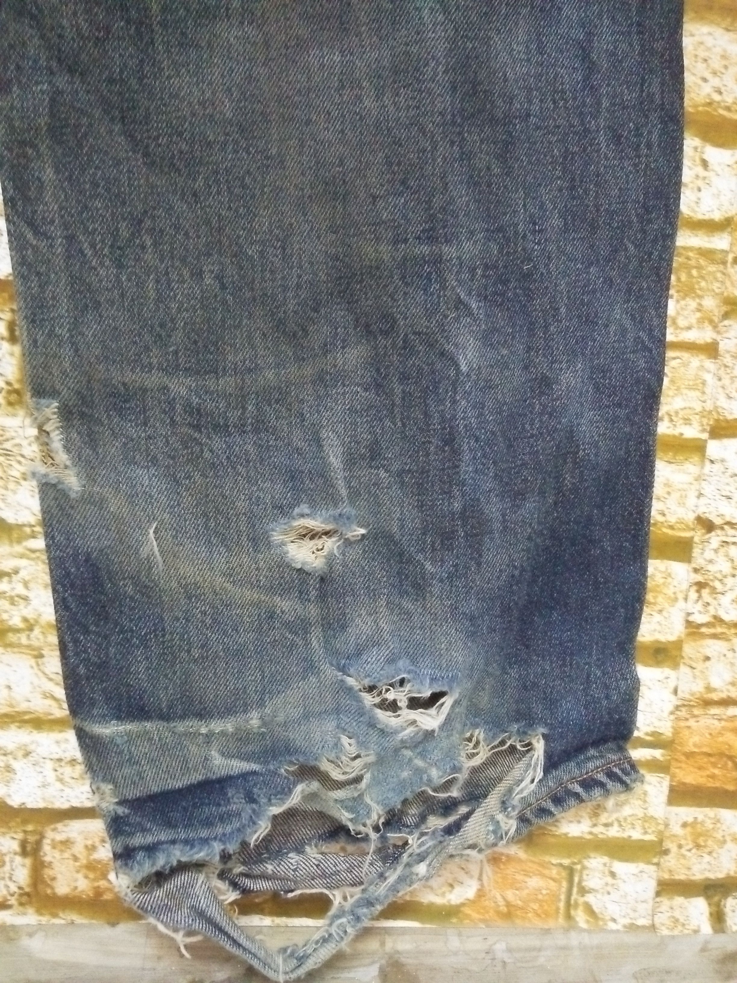 Levi's 90s LEVIS S501XXC SELVEDGE BIG E 555 DENIM (A936) Size US 30 / EU 46 - 9 Thumbnail