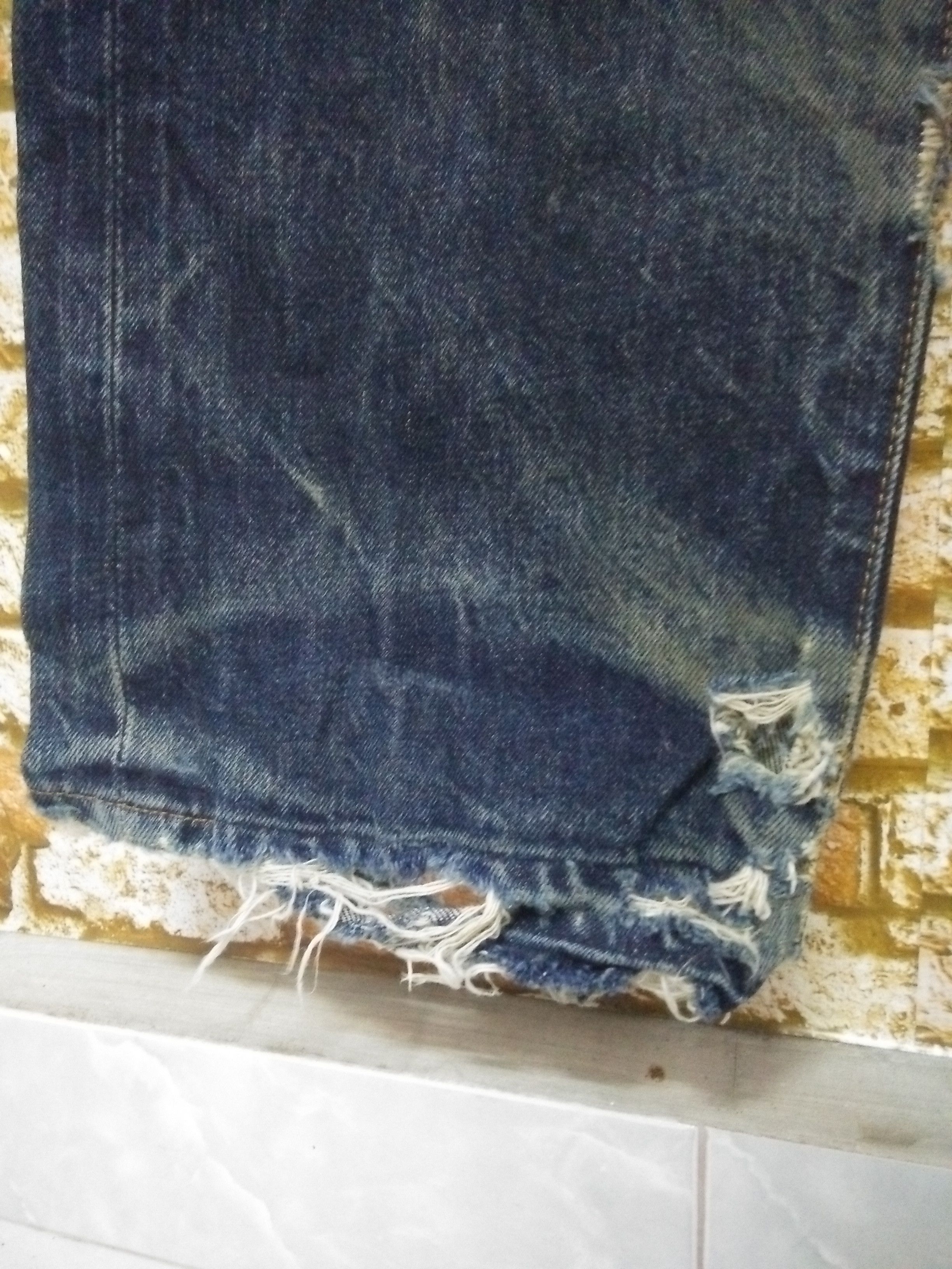 Levi's 90s LEVIS S501XXC SELVEDGE BIG E 555 DENIM (A936) Size US 30 / EU 46 - 5 Thumbnail