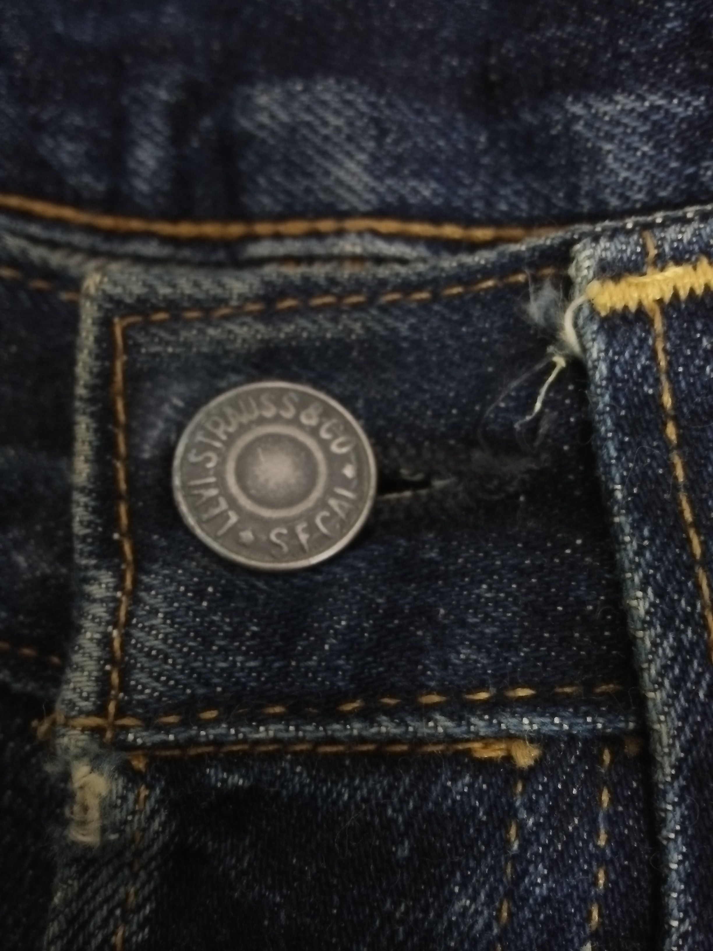 Levi's 90s LEVIS S501XXC SELVEDGE BIG E 555 DENIM (A936) Size US 30 / EU 46 - 11 Thumbnail