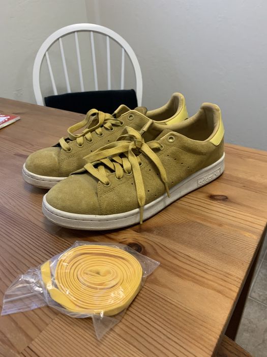 Stan smith outlet yellow suede