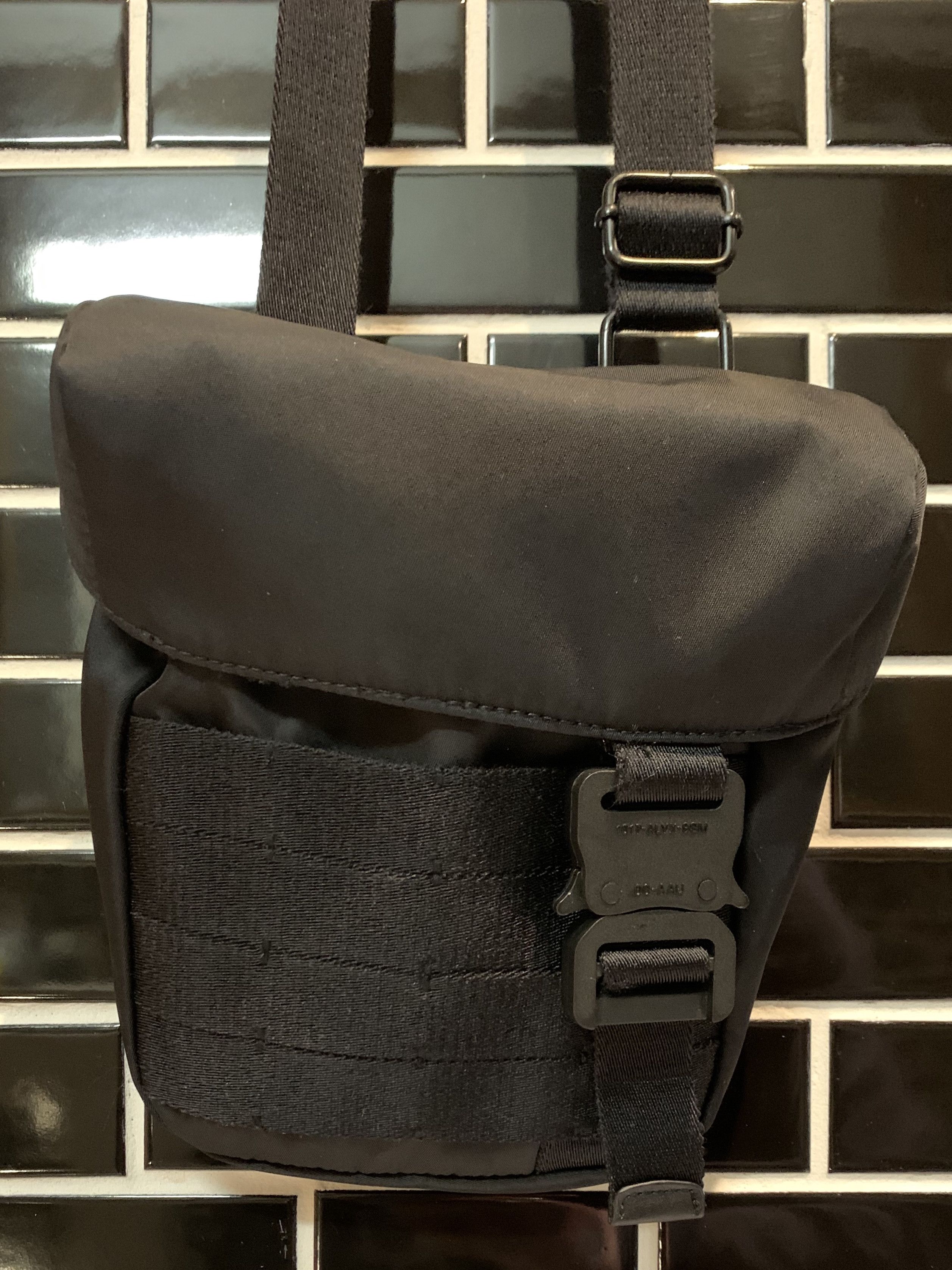1017 ALYX 9SM Military Shoulder Bag