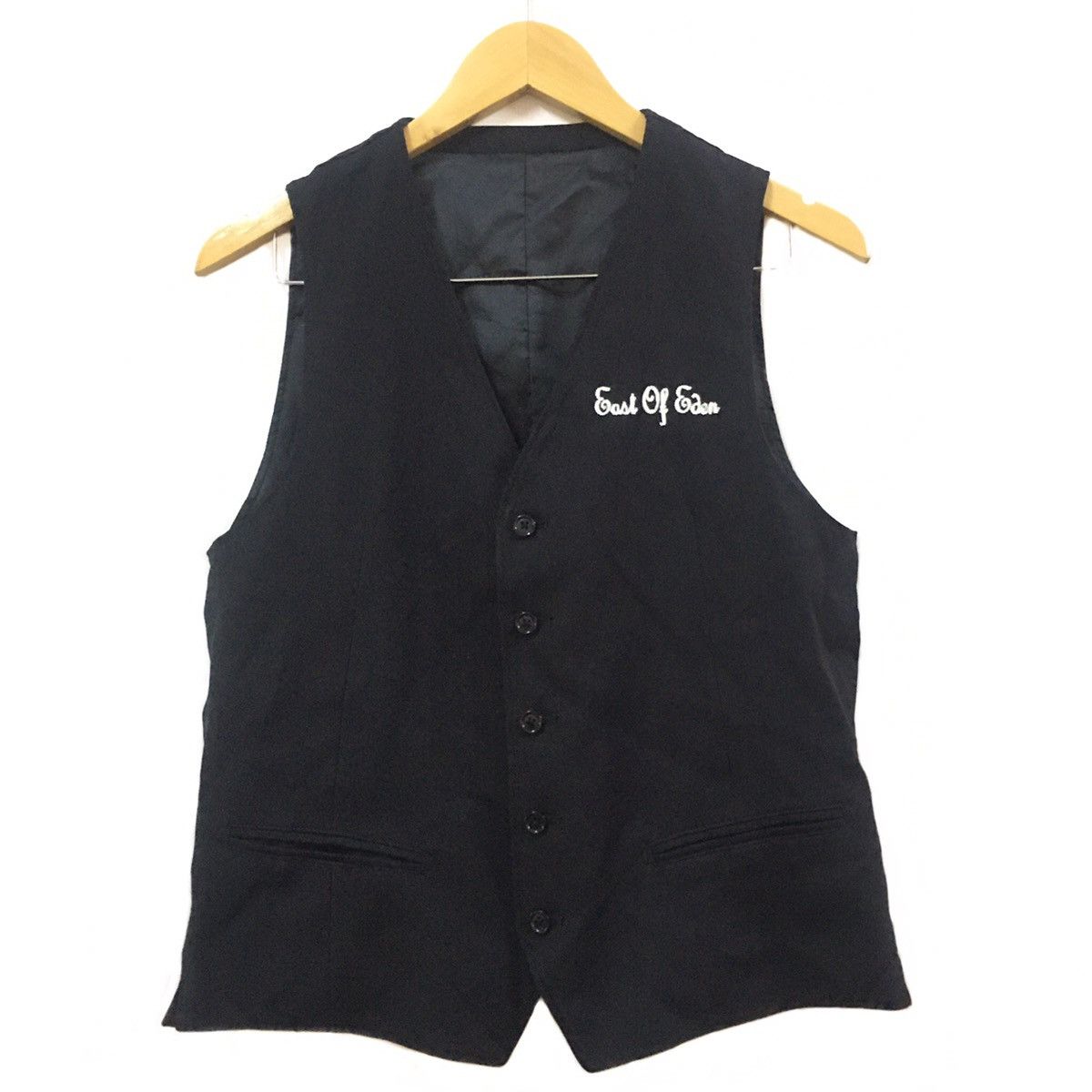 United Arrows × monkey time Buckleback waistcoat chainstitch embroidered Vest Size US M / EU 48-50 / 2 - 2 Thumbnail