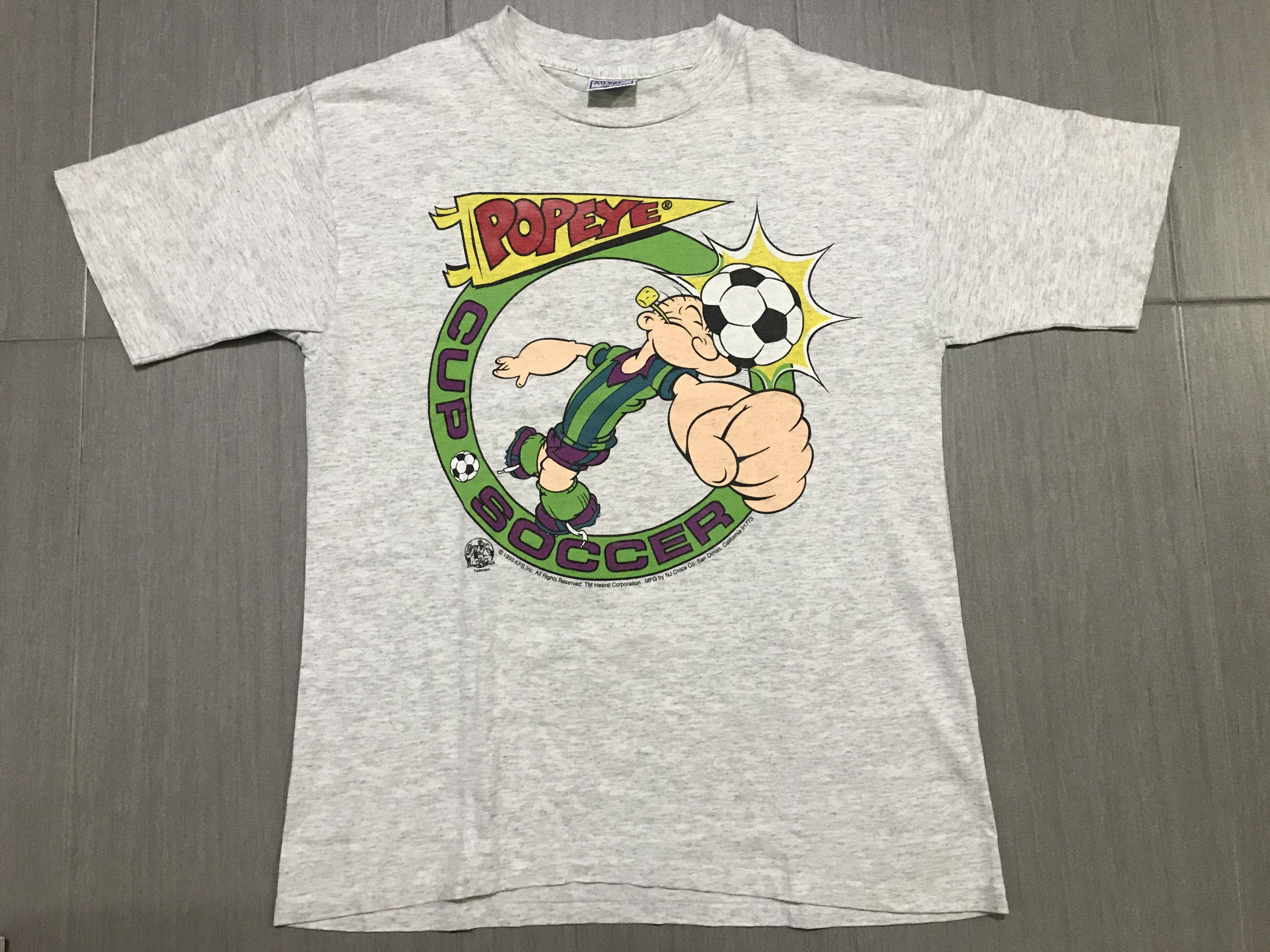 Cartoon Network VINTAGE 90'S POPEYE PLAY FOOTBALL TSHIRT Size US L / EU 52-54 / 3 - 3 Thumbnail