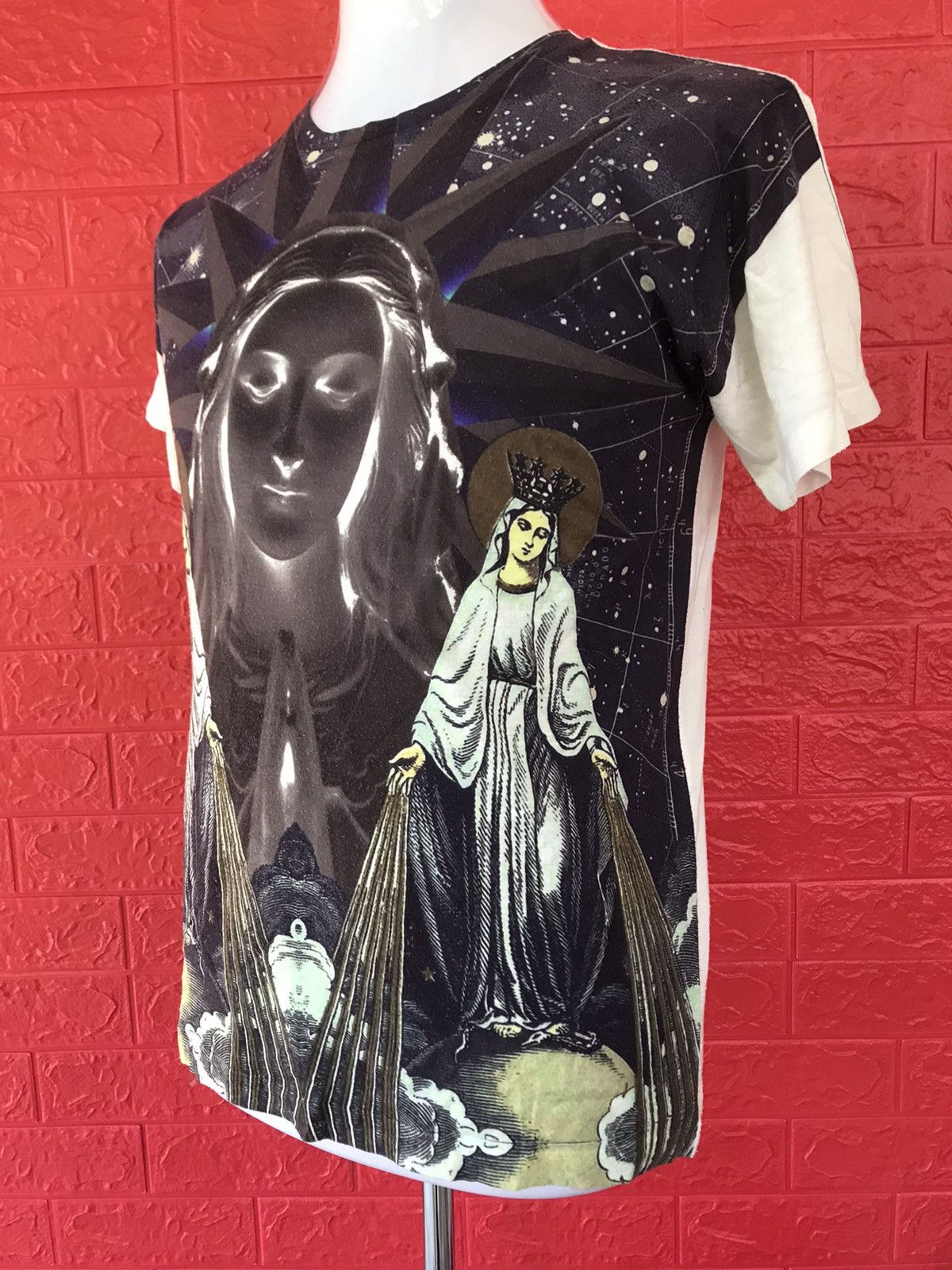 Other Virgin Mary Overprint Tee Size US L / EU 52-54 / 3 - 4 Thumbnail