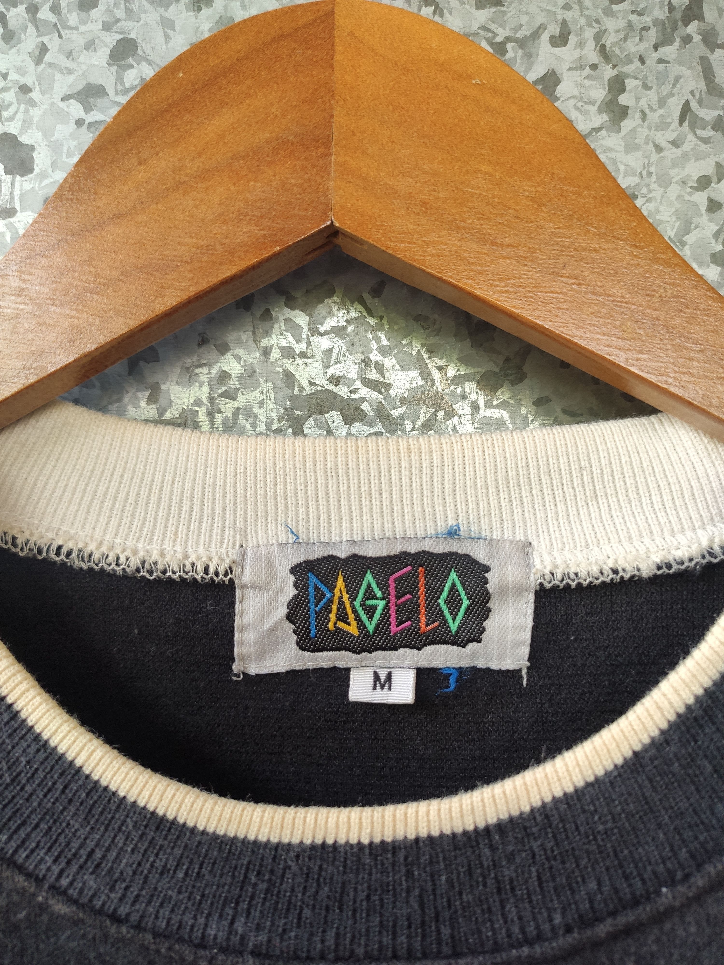 Japanese Brand 🔥 Pagelo Shooting Dog Colour Block sweatshirt Size US M / EU 48-50 / 2 - 4 Thumbnail
