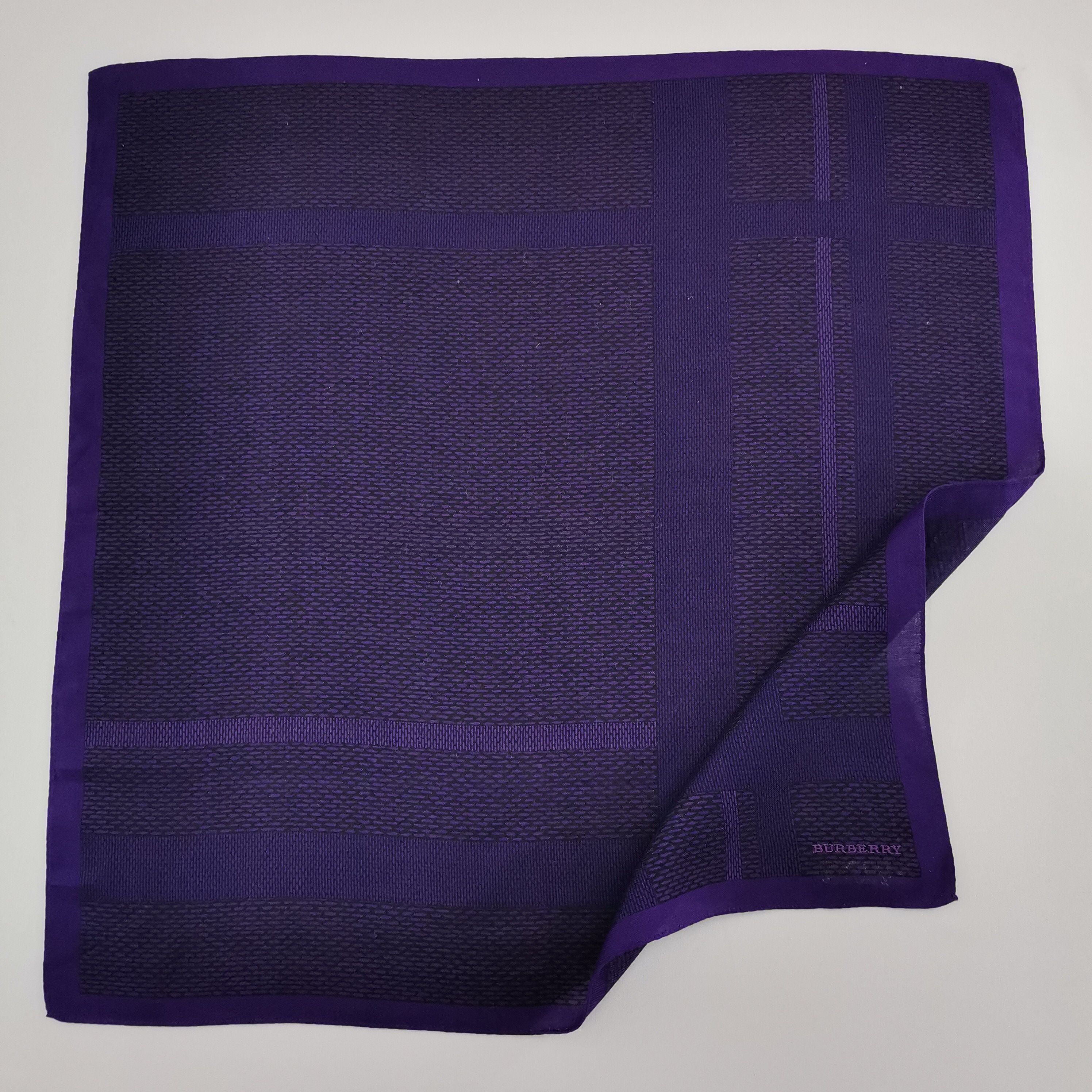 Burberry Handkerchief / Pocketsquare L051