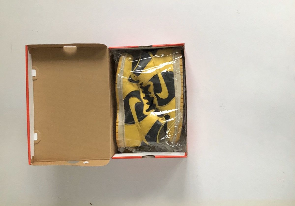 Nike Dunk High Goldenrods (Wutang) Size US 10 / EU 43 - 14 Thumbnail