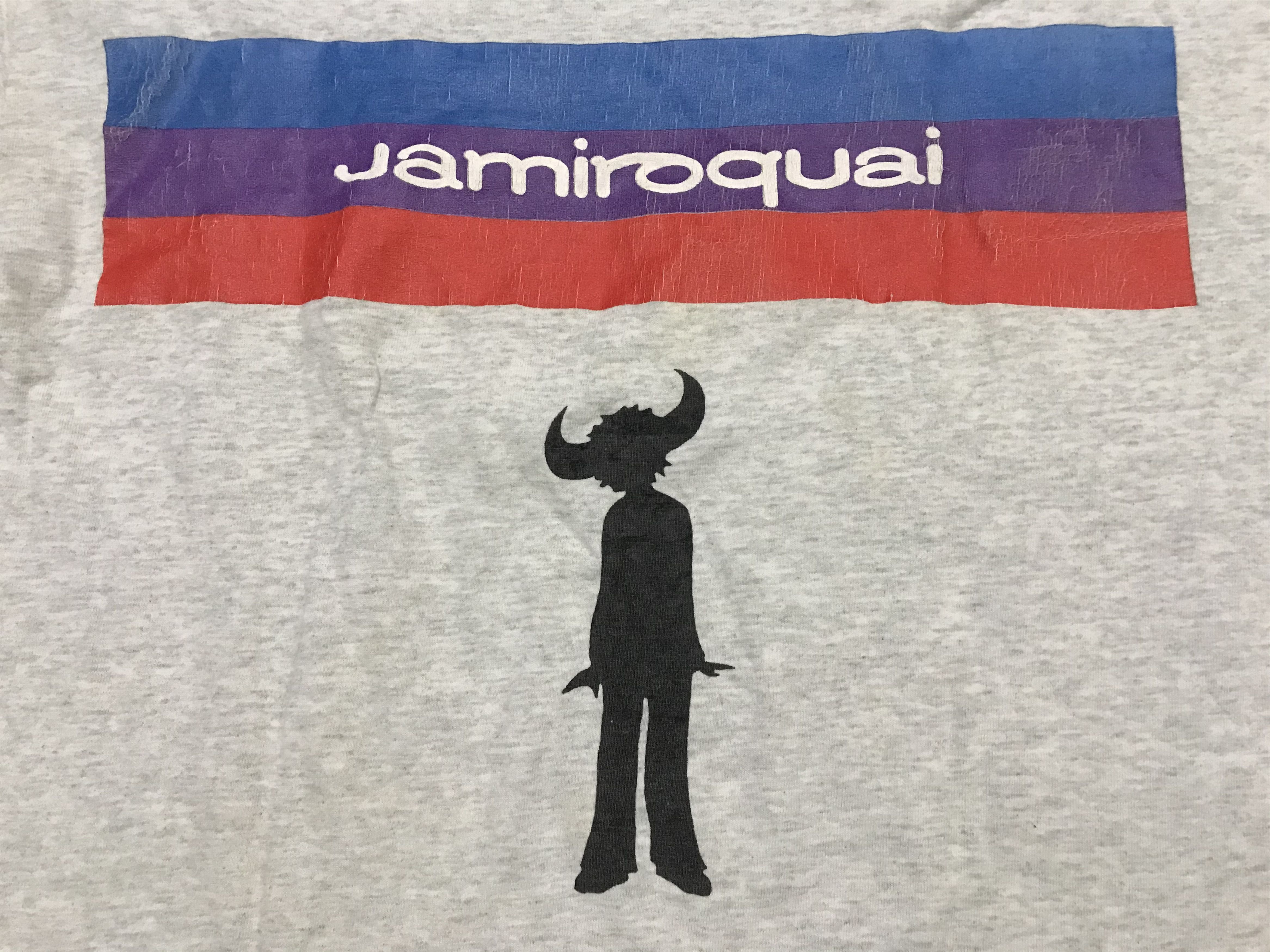 Band Tees VINTAGE 90'S JAMIROQUAI ENGLISH ROCK PROMO MUSIC TSHIRT Size US L / EU 52-54 / 3 - 5 Thumbnail