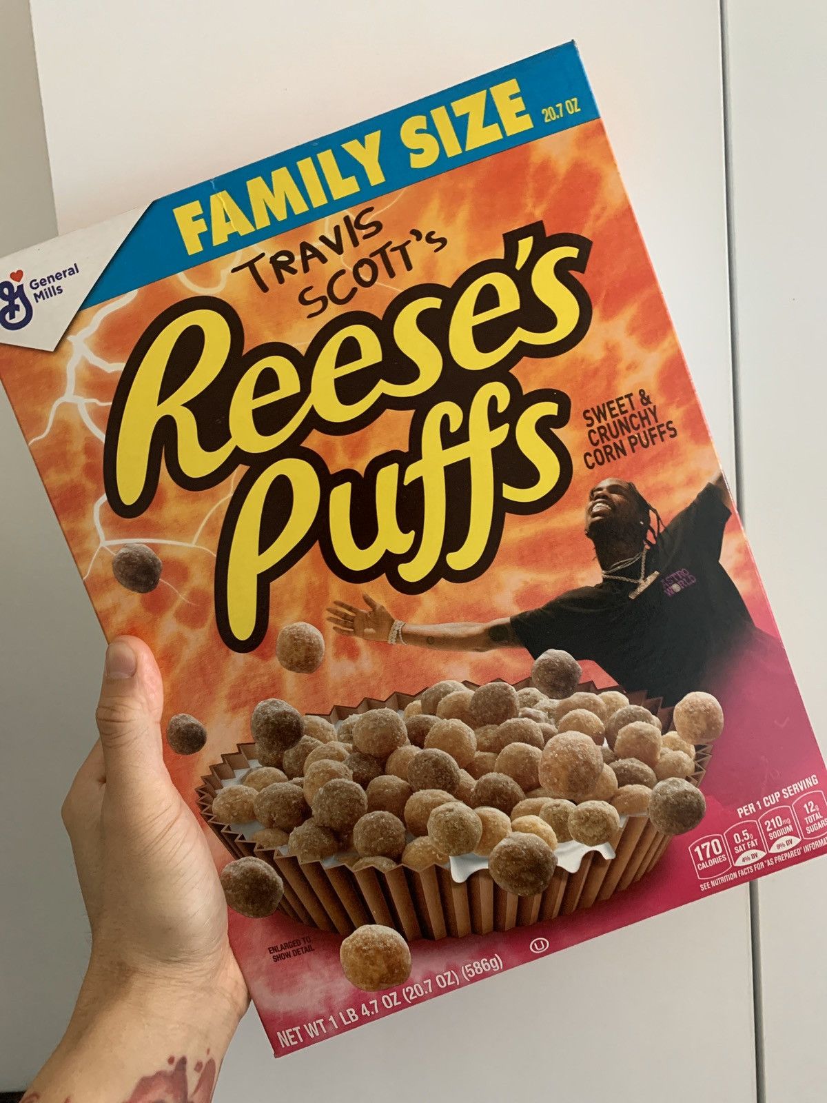 Travis Scott (Travis Scott) x Reese’s Puff Family Size | Grailed