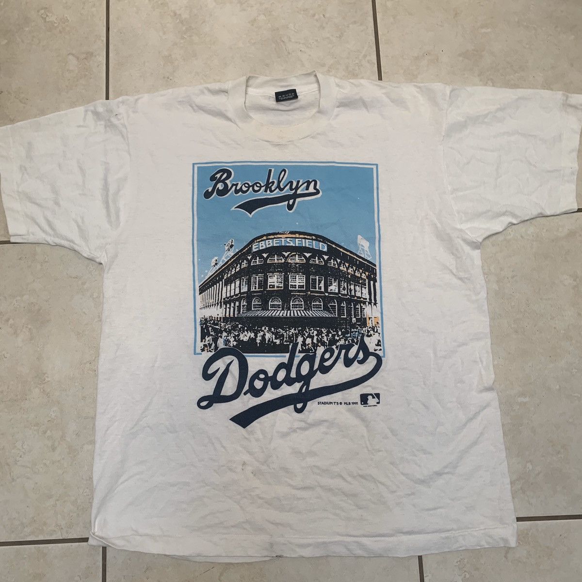 VTG 90S STARTER BROOKLYN DODGERS MLB WHITE GRAPHIC T SHIRT EXTRA LARGE XL main image 1
