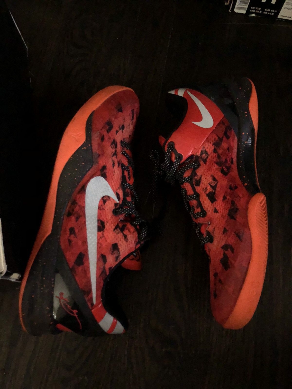 Nike Kobe 8 System Challenge Red 2013 Size US 11.5 / EU 44-45 - 2 Thumbnail