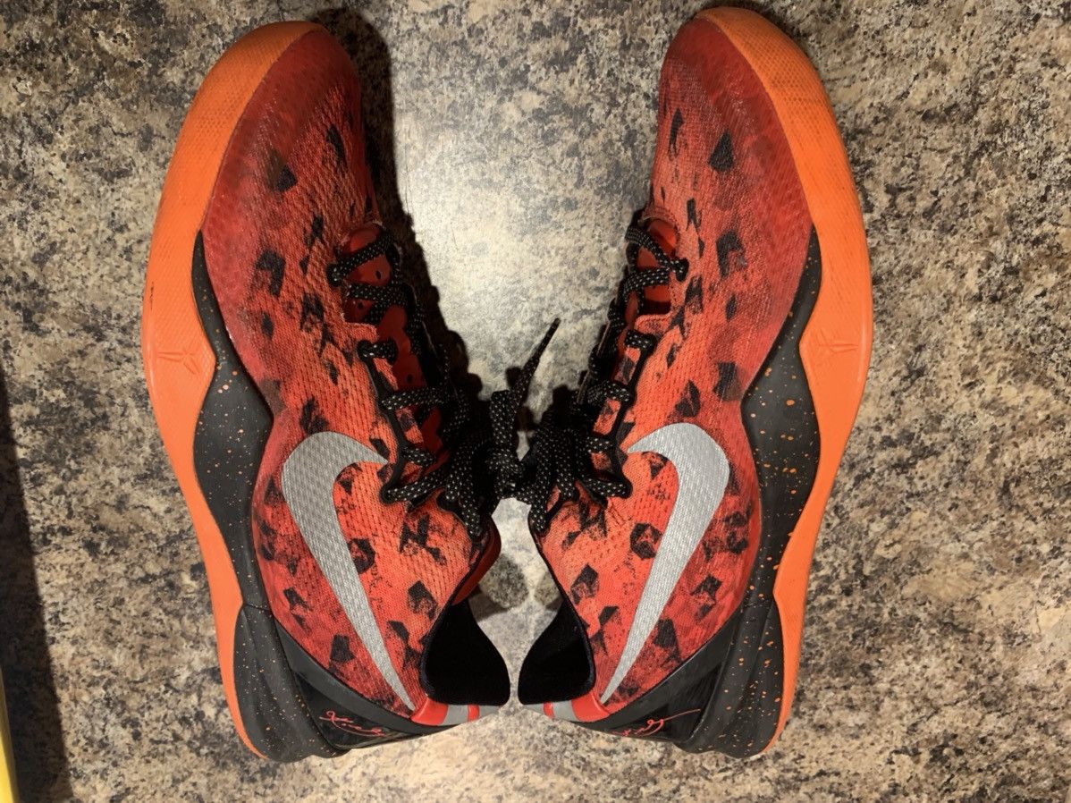 Nike Kobe 8 System Challenge Red 2013 Size US 11.5 / EU 44-45 - 7 Thumbnail