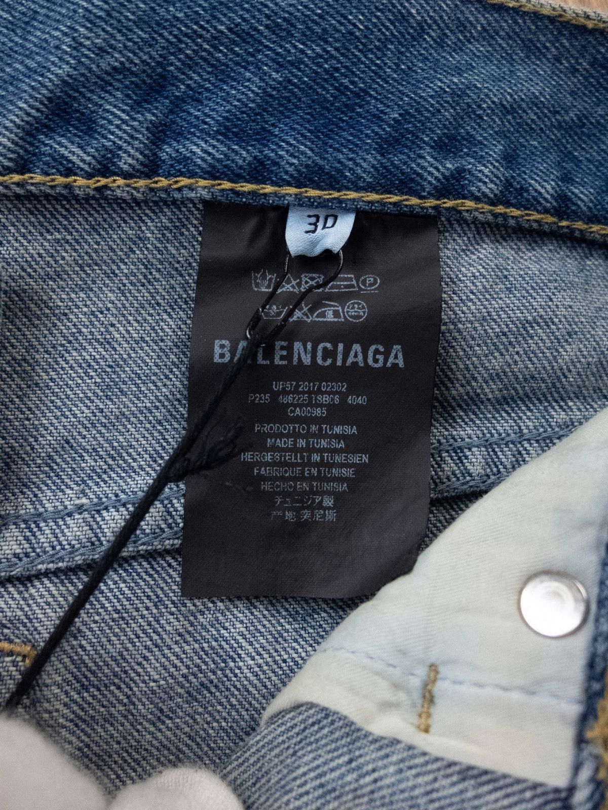Balenciaga BALENCIAGA straight leg blue jeans authentic Size 30 - NWT Size US 30 / EU 46 - 6 Thumbnail
