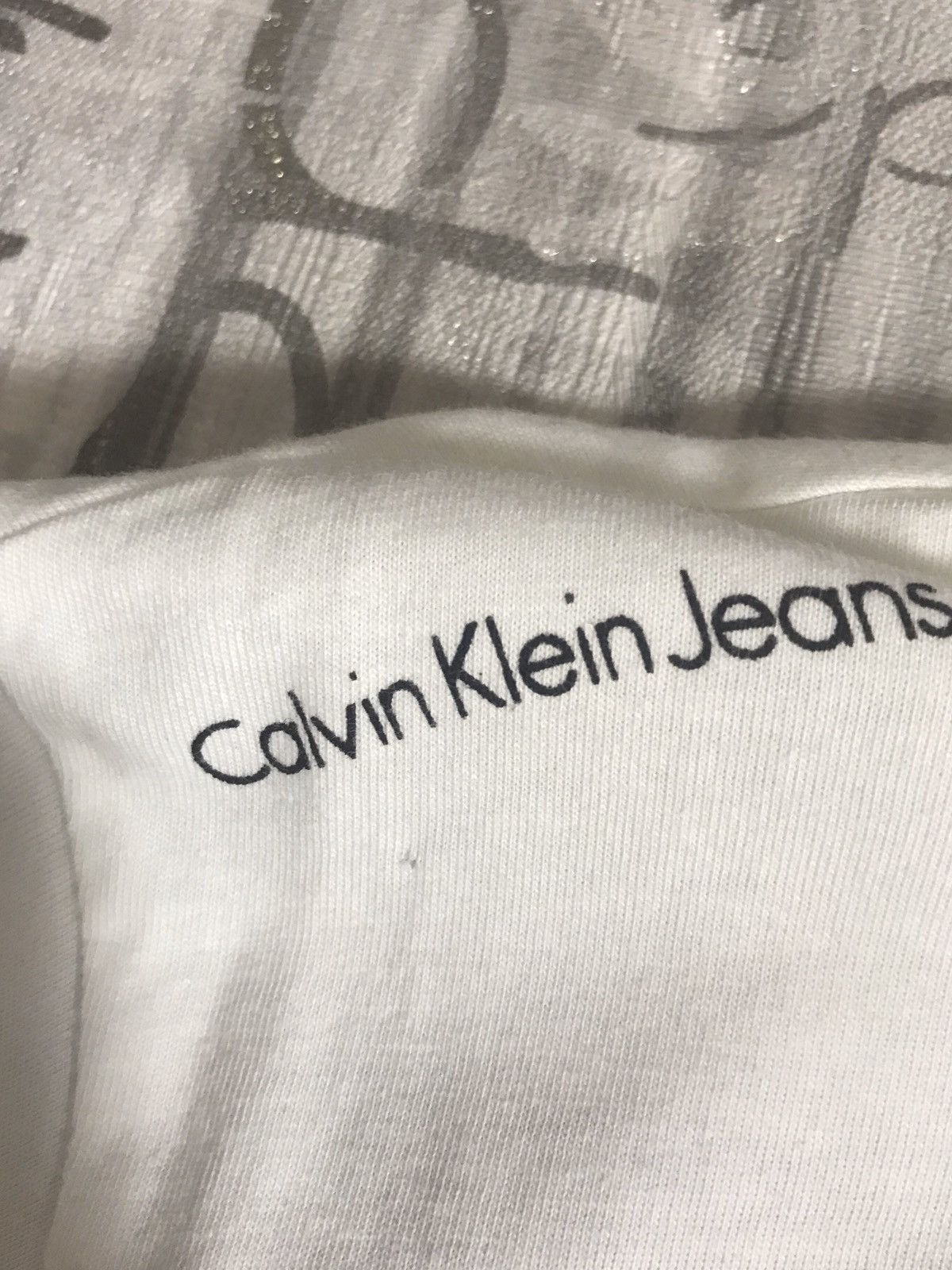 Calvin Klein CALVIN KLEIN BIG LOGO SPELL OUT TEE Size US L / EU 52-54 / 3 - 8 Thumbnail