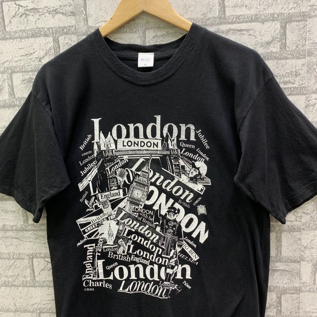 Vintage Vintage 90s Charles Queen London T-shirts Size US M / EU 48-50 / 2 - 7 Thumbnail