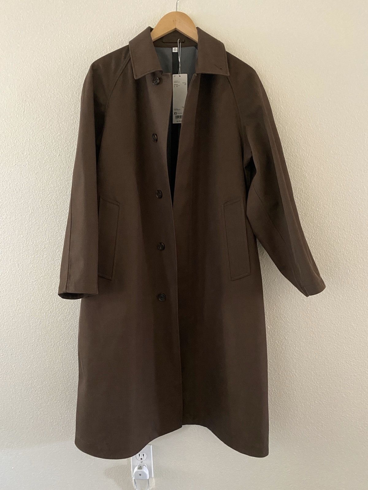 Uniqlo Uniqlo brown long overcoat peacoat S Size US S / EU 44-46 / 1 - 1 Thumbnail