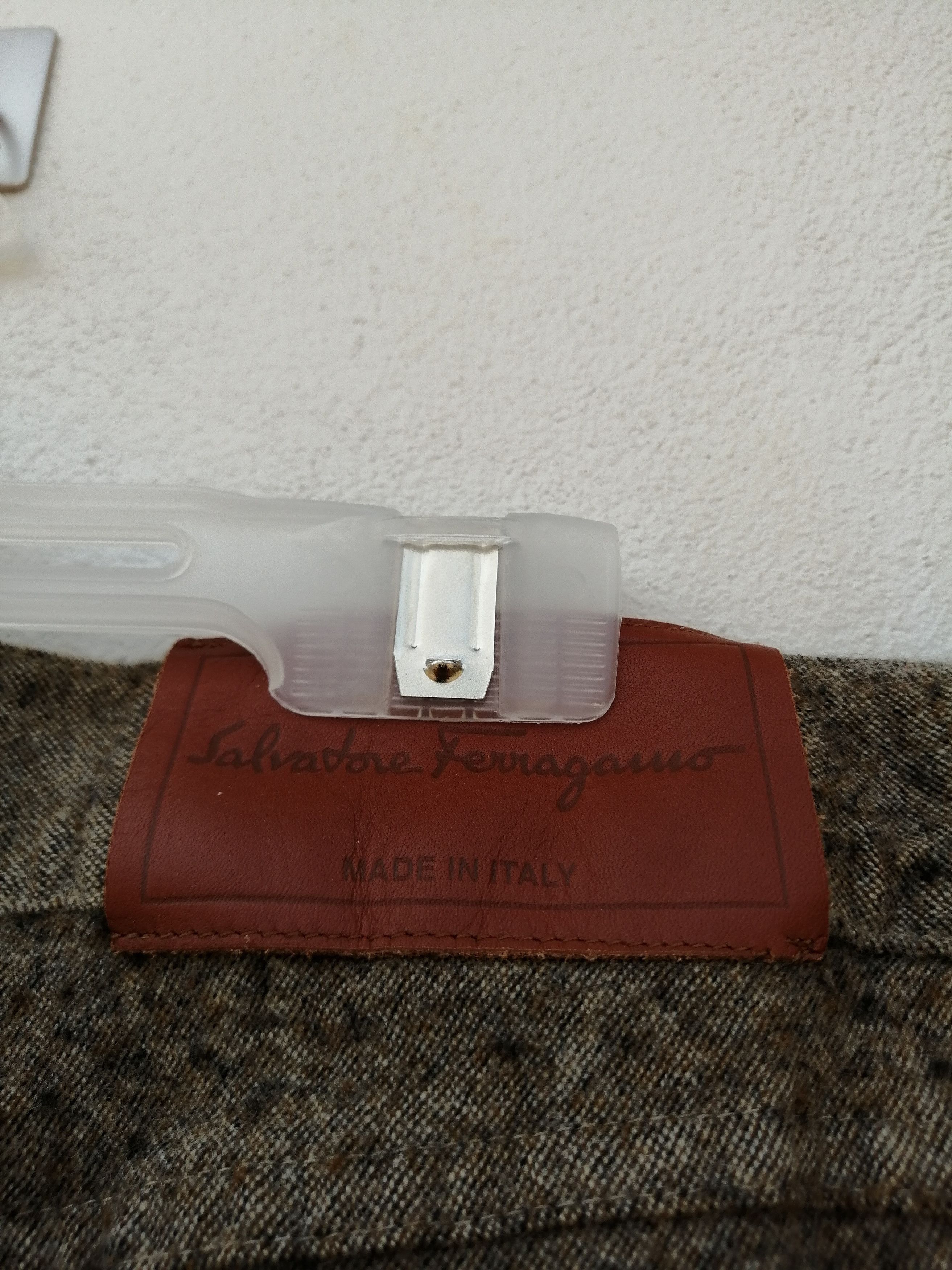 Salvatore Ferragamo Ferragamo Wool Jeans Size US 34 / EU 50 - 3 Thumbnail