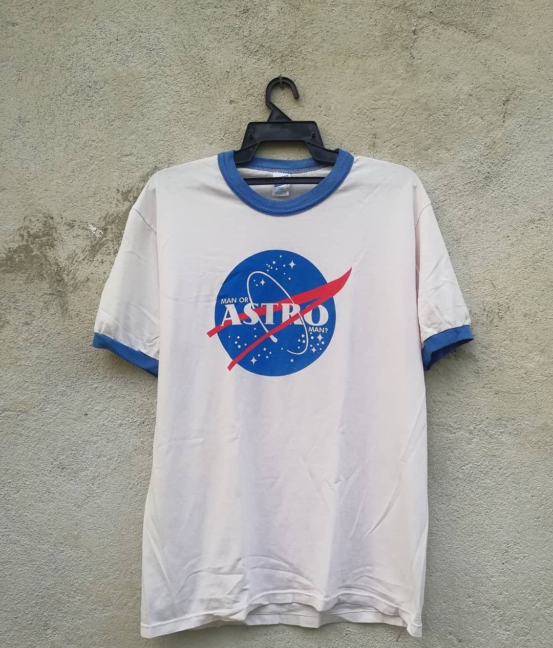 Band Tees × Vintage Vintage Man or Astro Man? Band Size US L / EU 52-54 / 3 - 2 Thumbnail