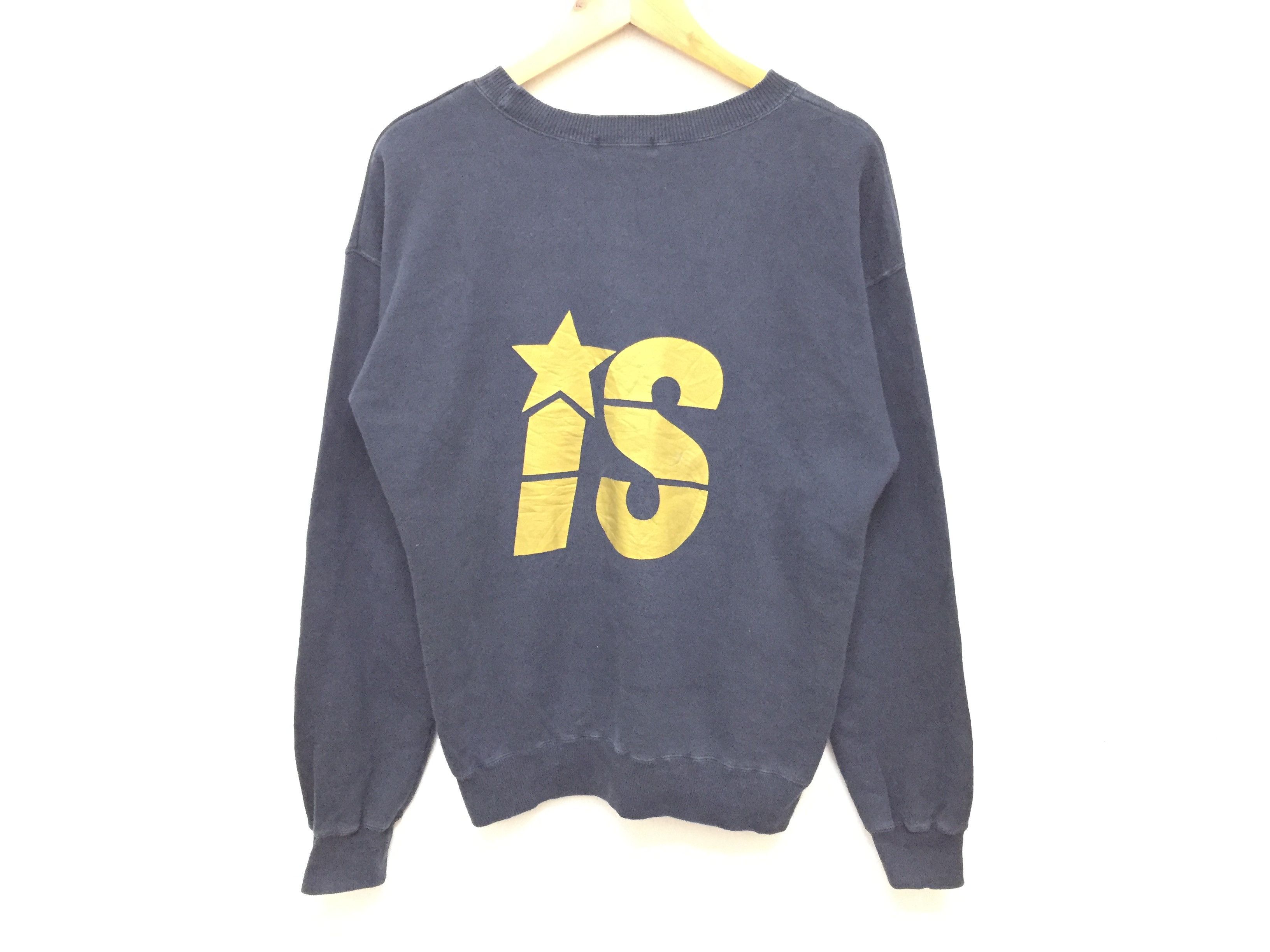 1990s I.S. Gold star logo sweatshirt