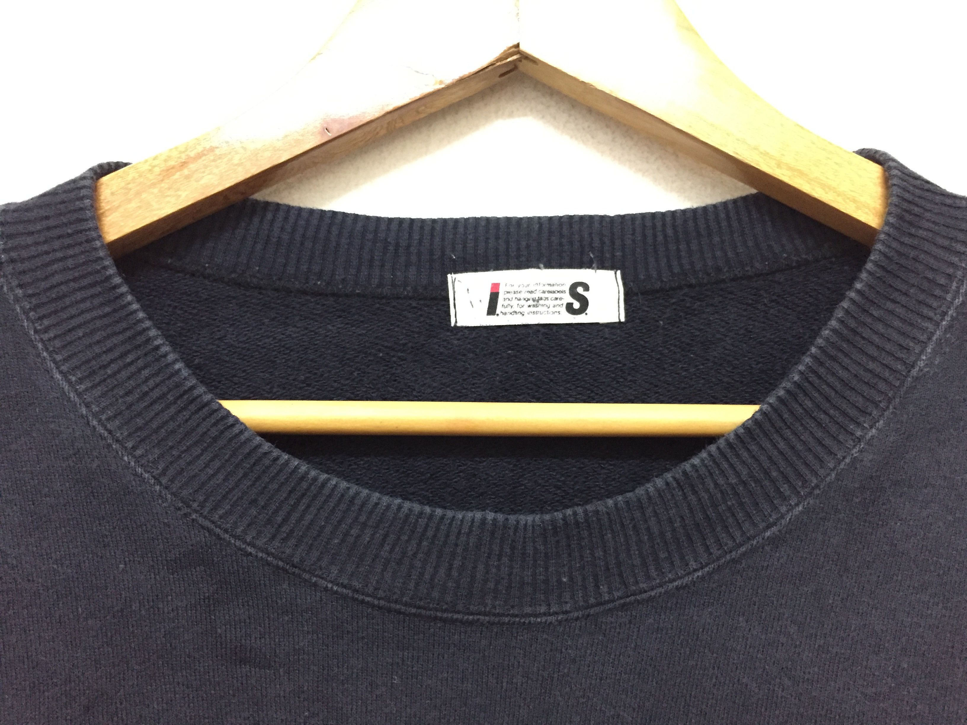 1990s I.S. Gold star logo sweatshirt