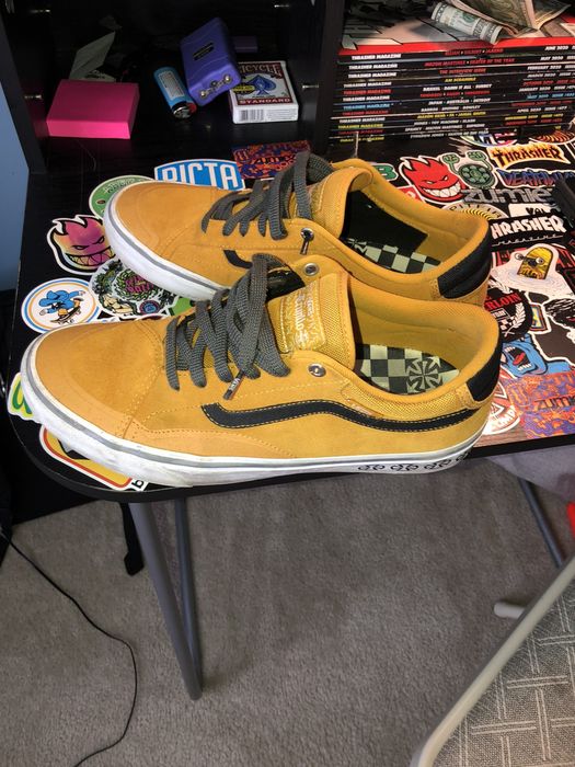 Vans x independent clearance yellow