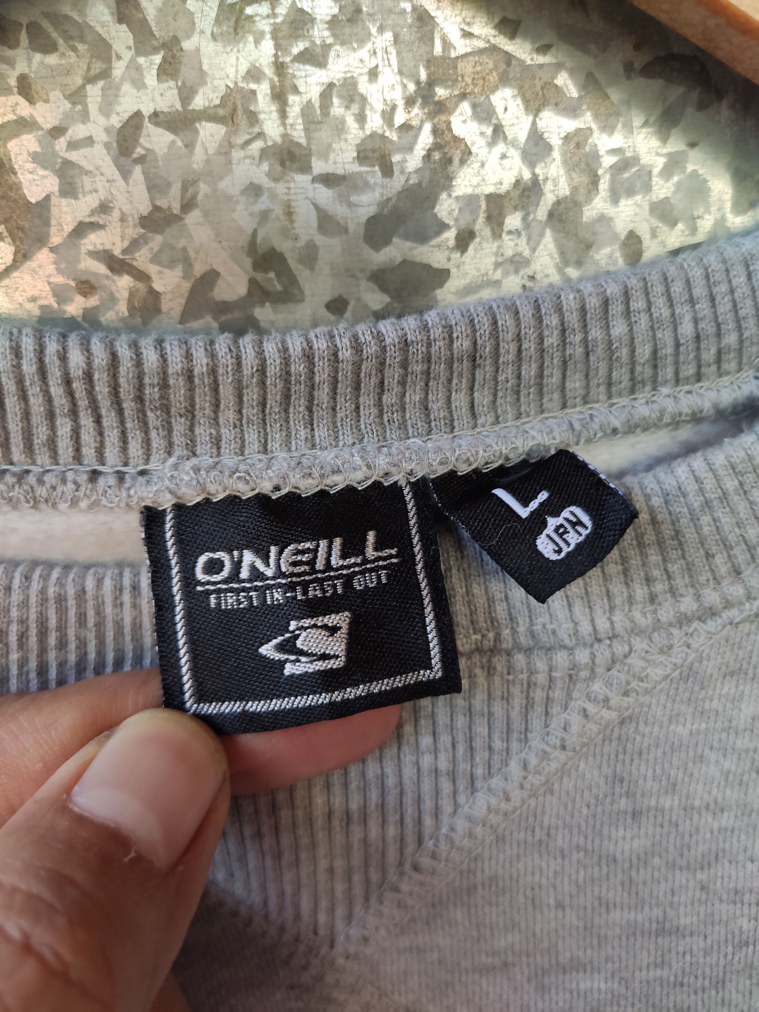 Vintage Oneill crewneck small Logo Sweatshirt Size Large