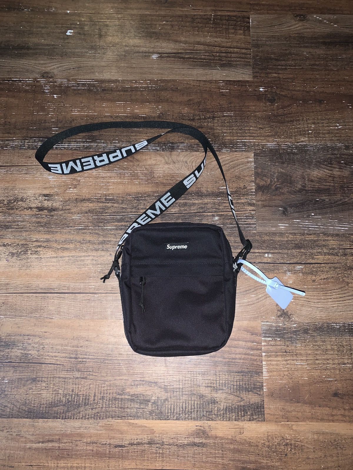 Off White Supreme Supreme SS18 Shoulder Bag with off white tag Grailed