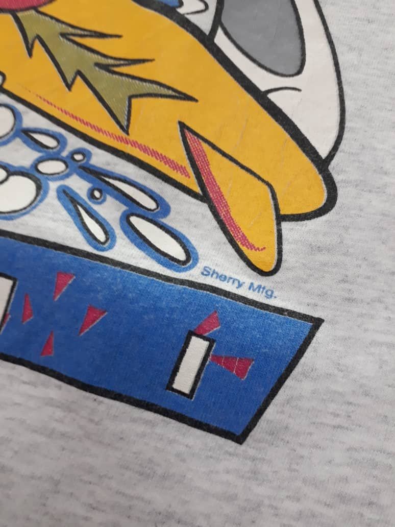 Cartoon Network Vintage 90s Bugs Bunny Surf Hawaii Size US L / EU 52-54 / 3 - 5 Thumbnail
