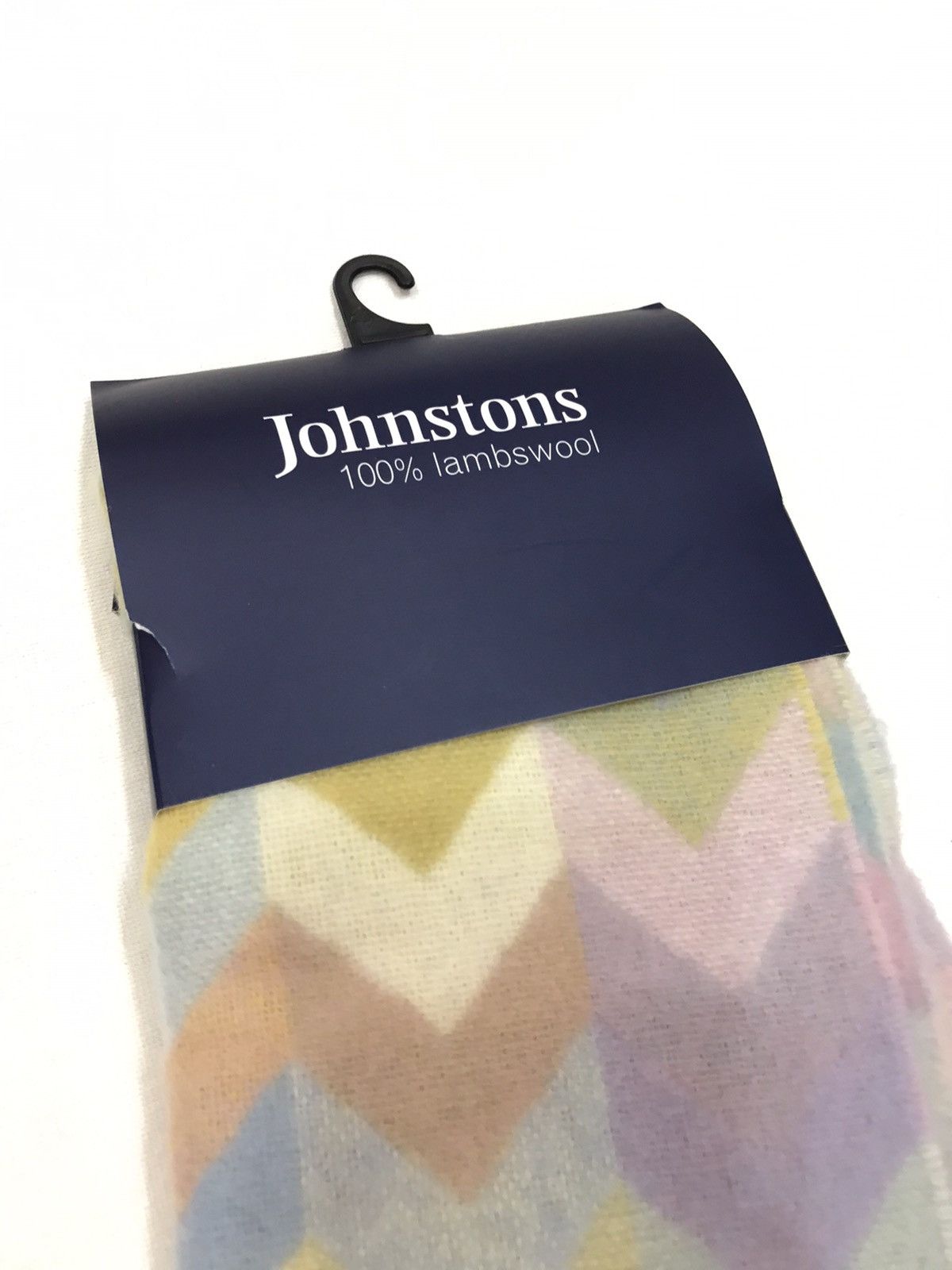 Johnstons Of Elgin NOS JOHNSTONS LAMBWOOL SCARF MUFFLER Size ONE SIZE - 5 Thumbnail