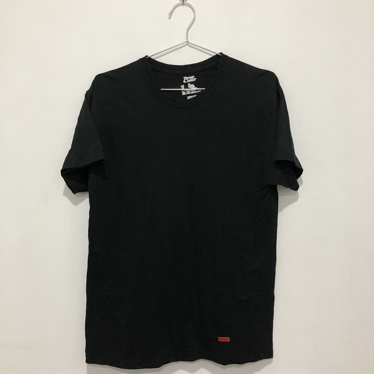 Hanes × Supreme Supreme Hanes Basic Tee Black 1 Size US S / EU 44-46 / 1 - 1 Thumbnail
