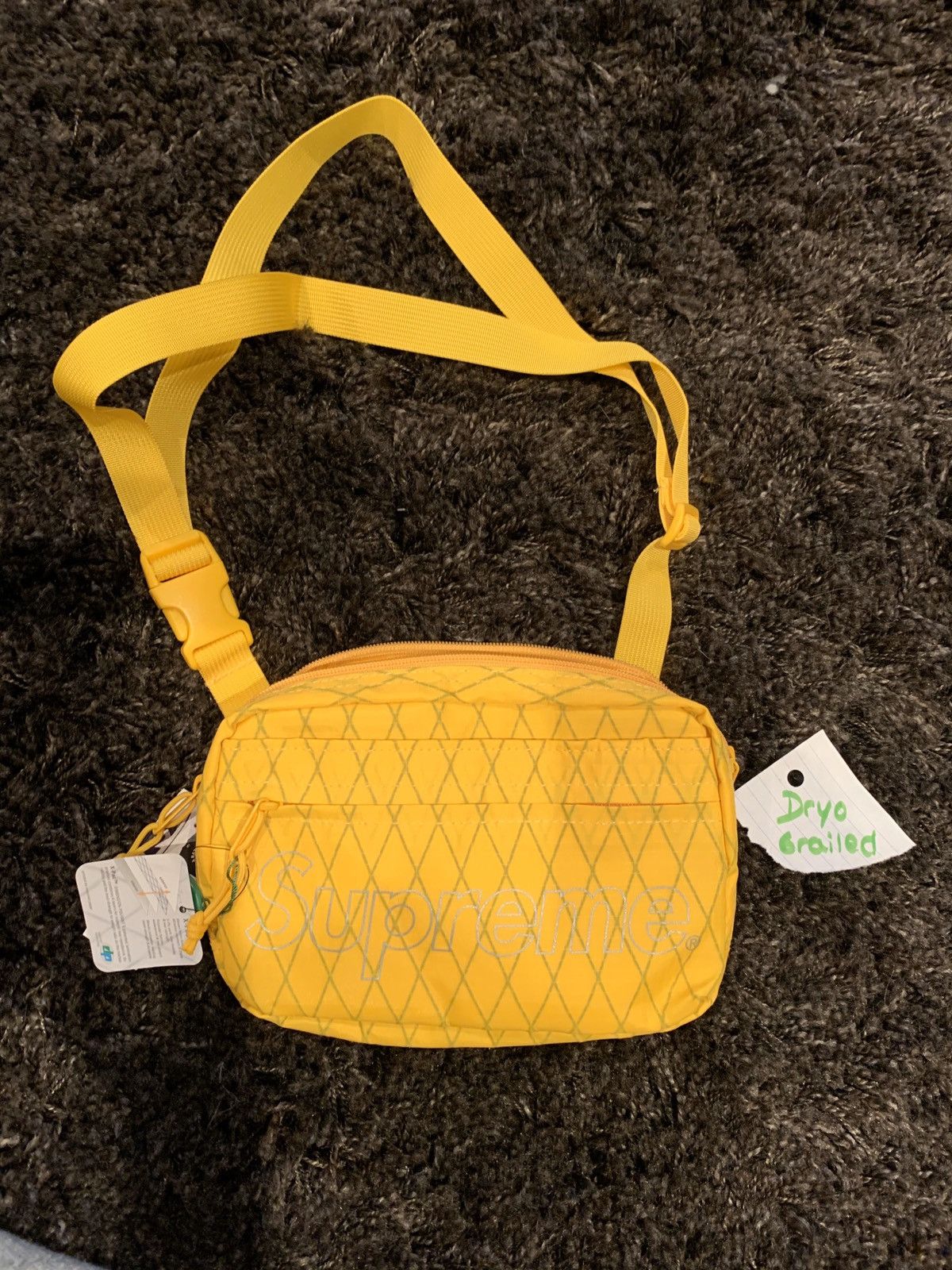 Supreme shoulder bag fw18 hot sale yellow