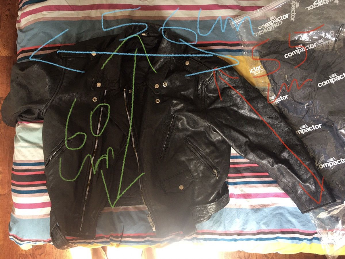 Leather jacket, « Perfecto » classical !!:)