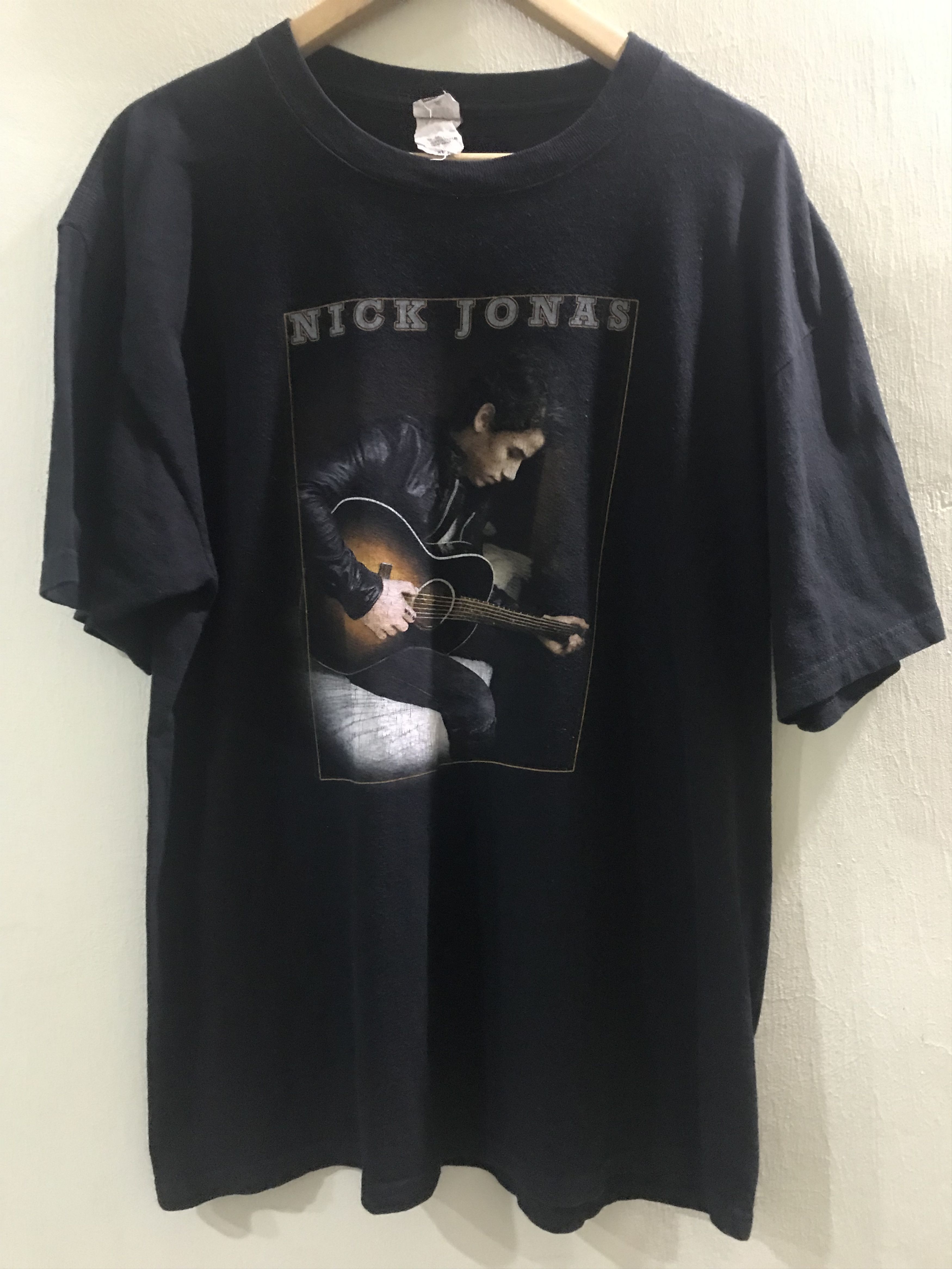 Band Tees NICK JONAS AND THE ADMINISTRATION TOUR TSHIRT Size US XL / EU 56 / 4 - 1 Thumbnail