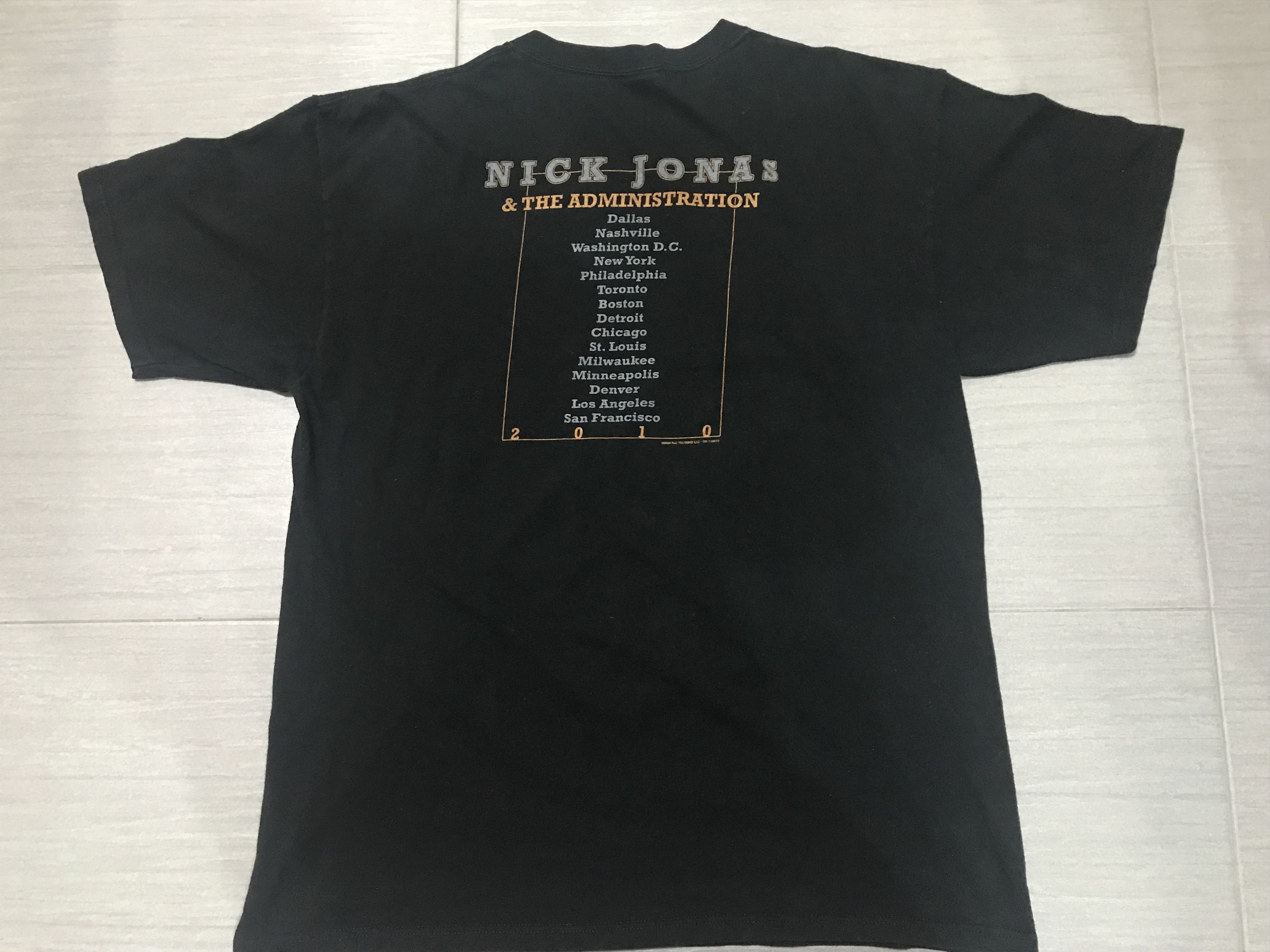Band Tees NICK JONAS AND THE ADMINISTRATION TOUR TSHIRT Size US XL / EU 56 / 4 - 4 Thumbnail